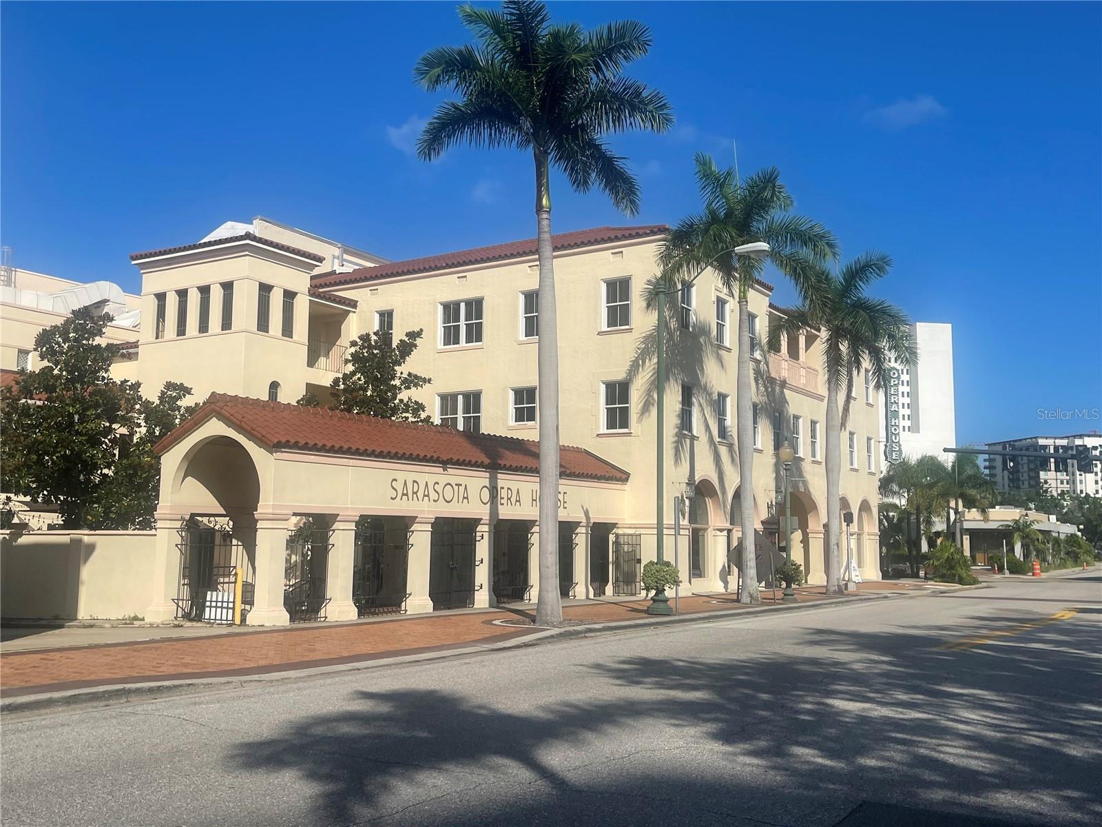 KEY TOWER SOUTH - Residential