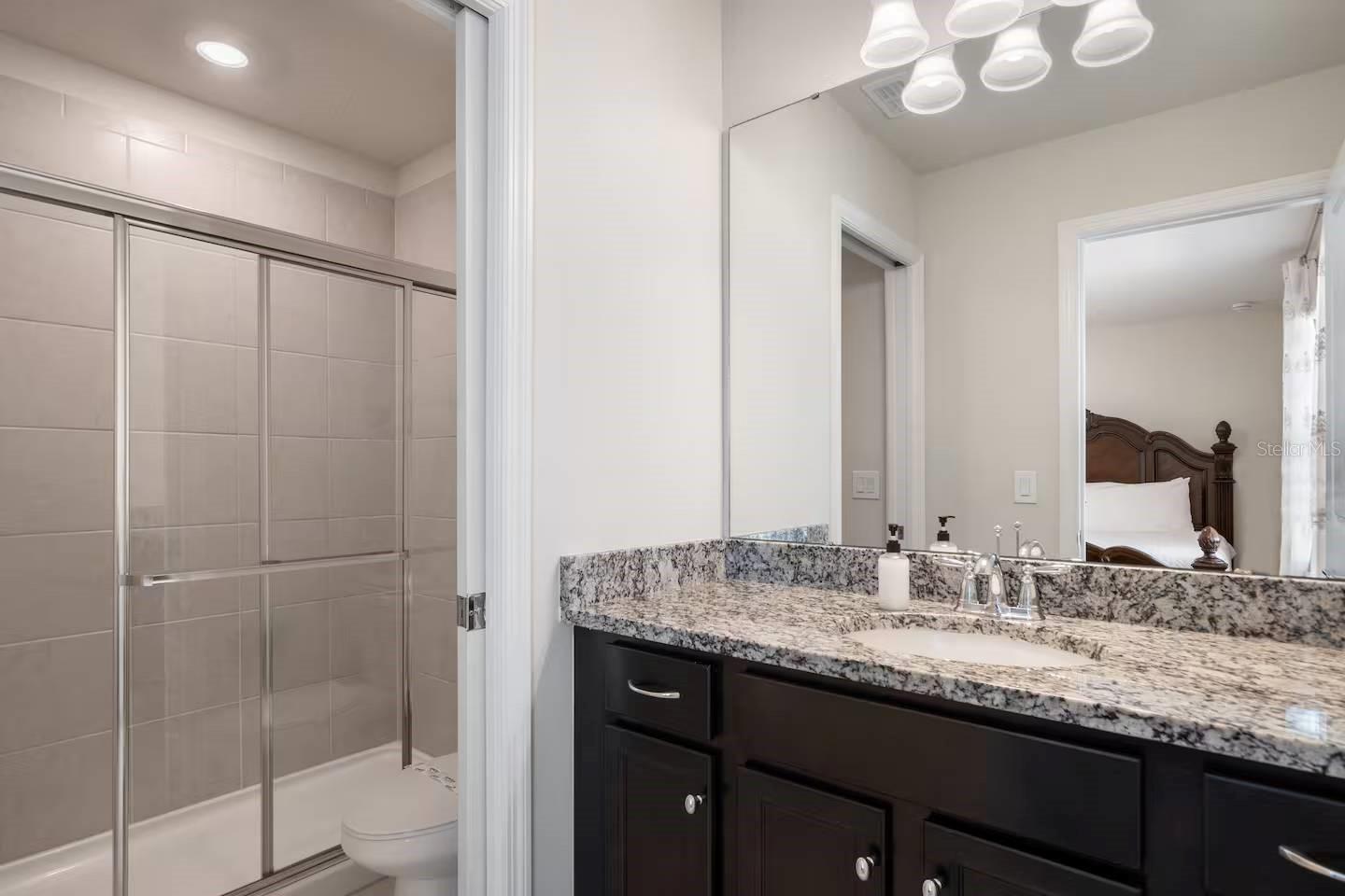 WINDSOR ISLAND PHASE 2A PB 187 PGS 31-34 LOT 436 - Residential