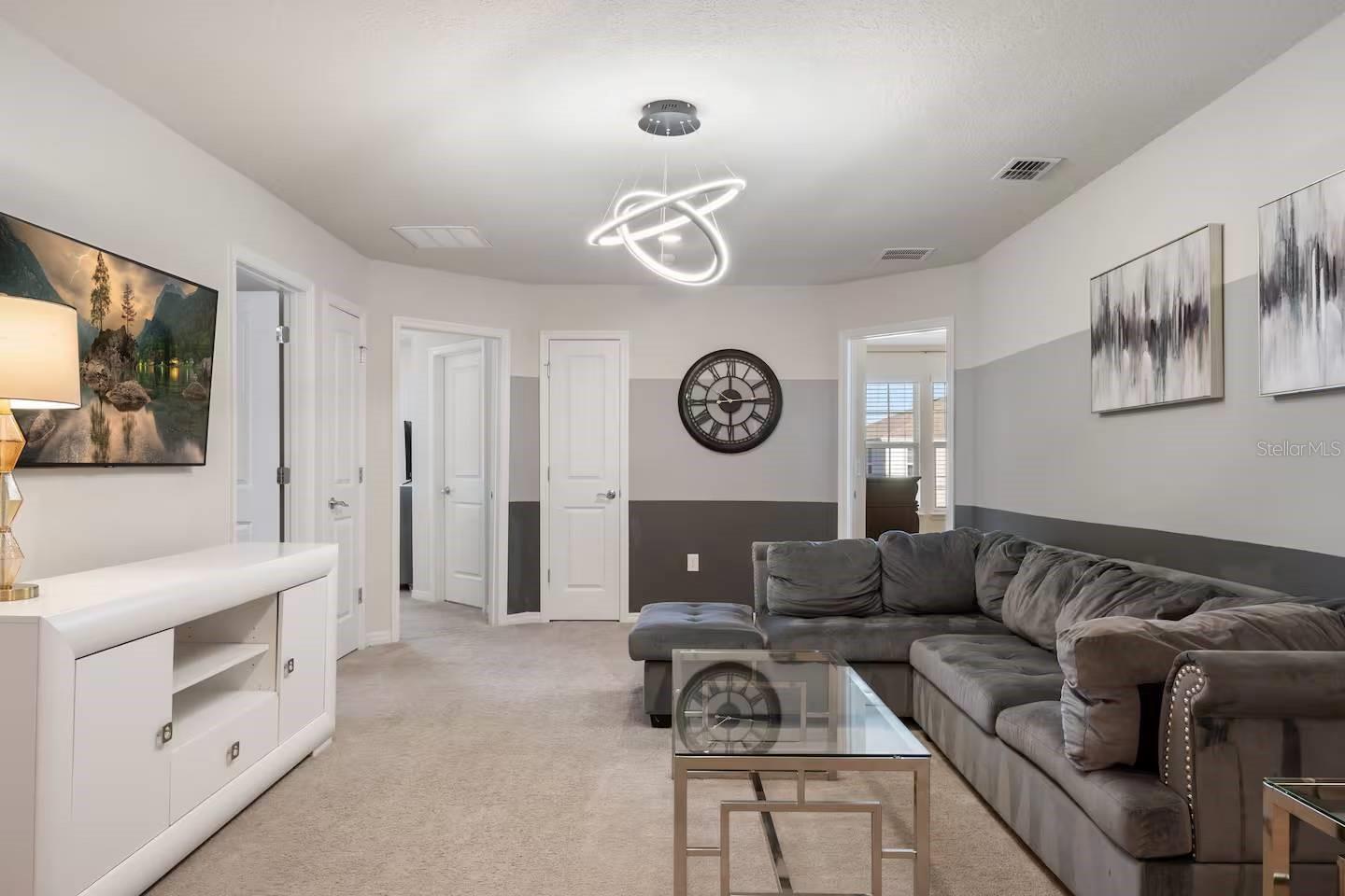 WINDSOR ISLAND PHASE 2A PB 187 PGS 31-34 LOT 436 - Residential