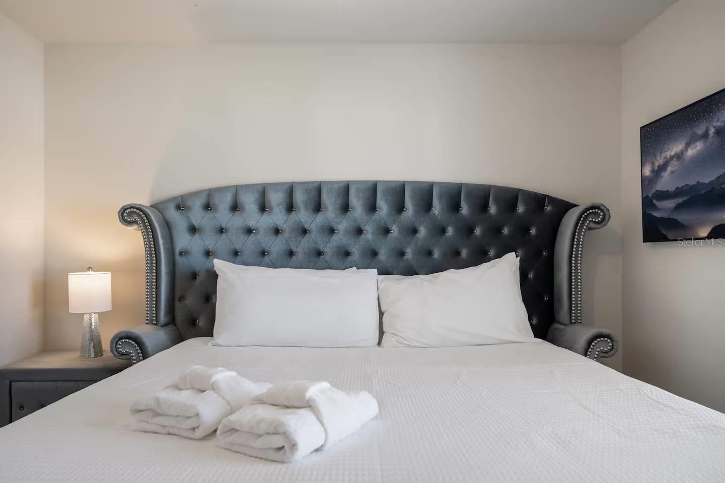 WINDSOR ISLAND PHASE 2A PB 187 PGS 31-34 LOT 436 - Residential