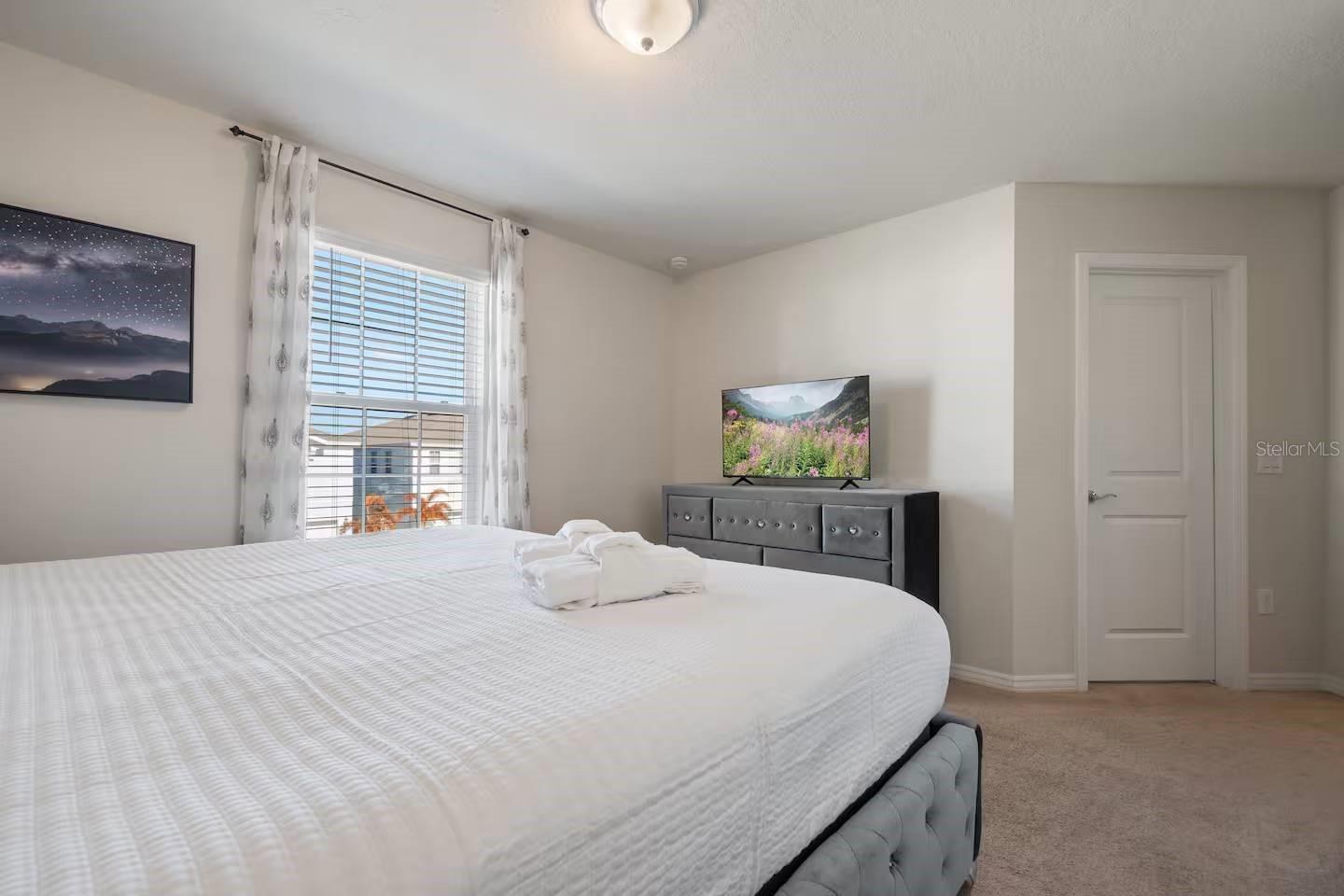 WINDSOR ISLAND PHASE 2A PB 187 PGS 31-34 LOT 436 - Residential