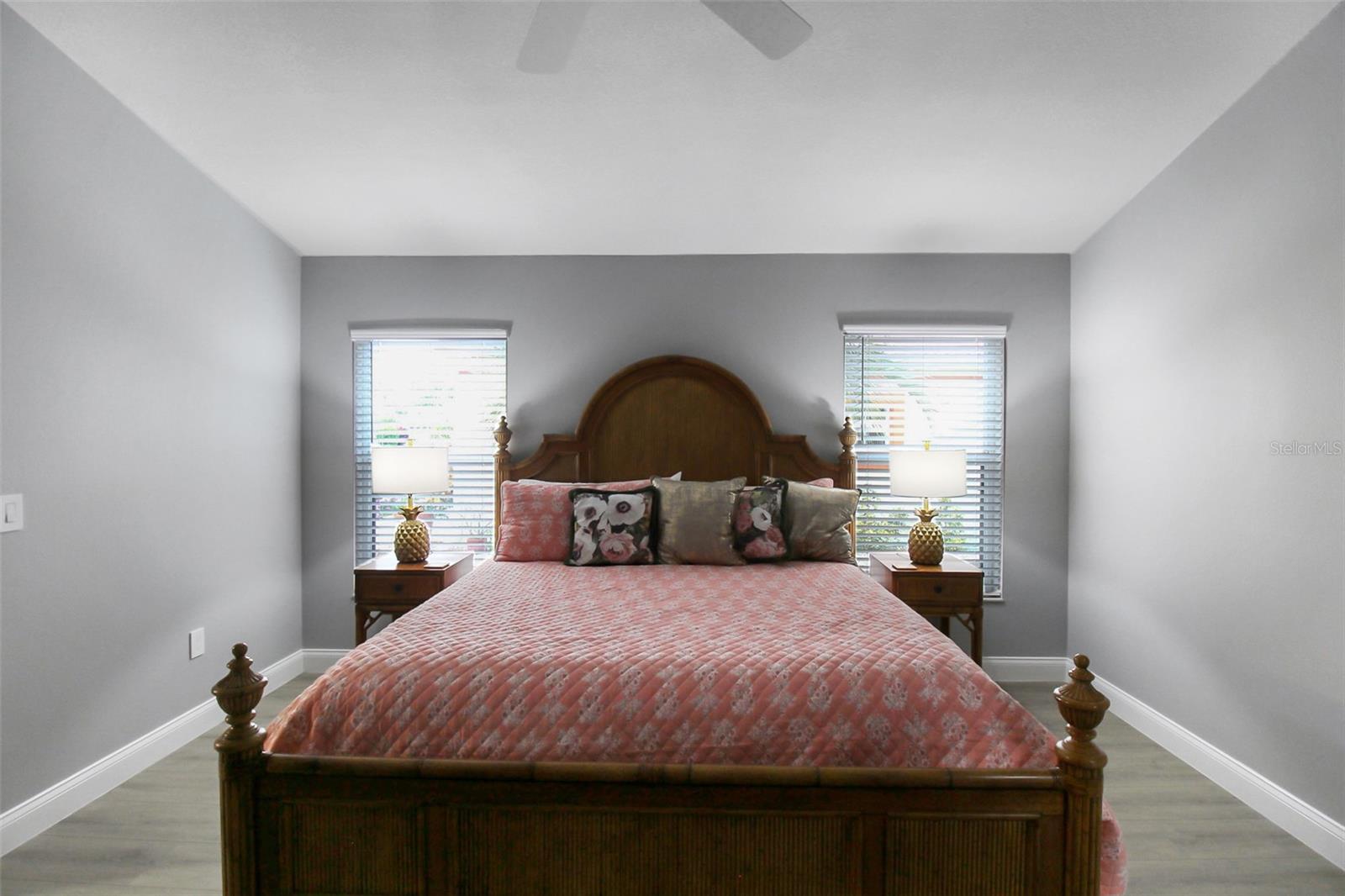 PALM VILLAS - Residential Lease