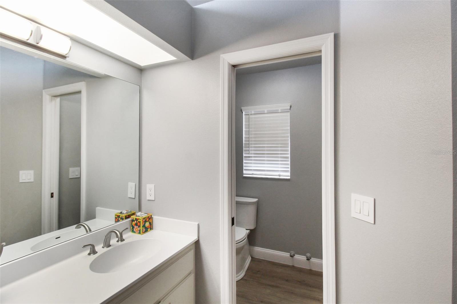 PALM VILLAS - Residential Lease