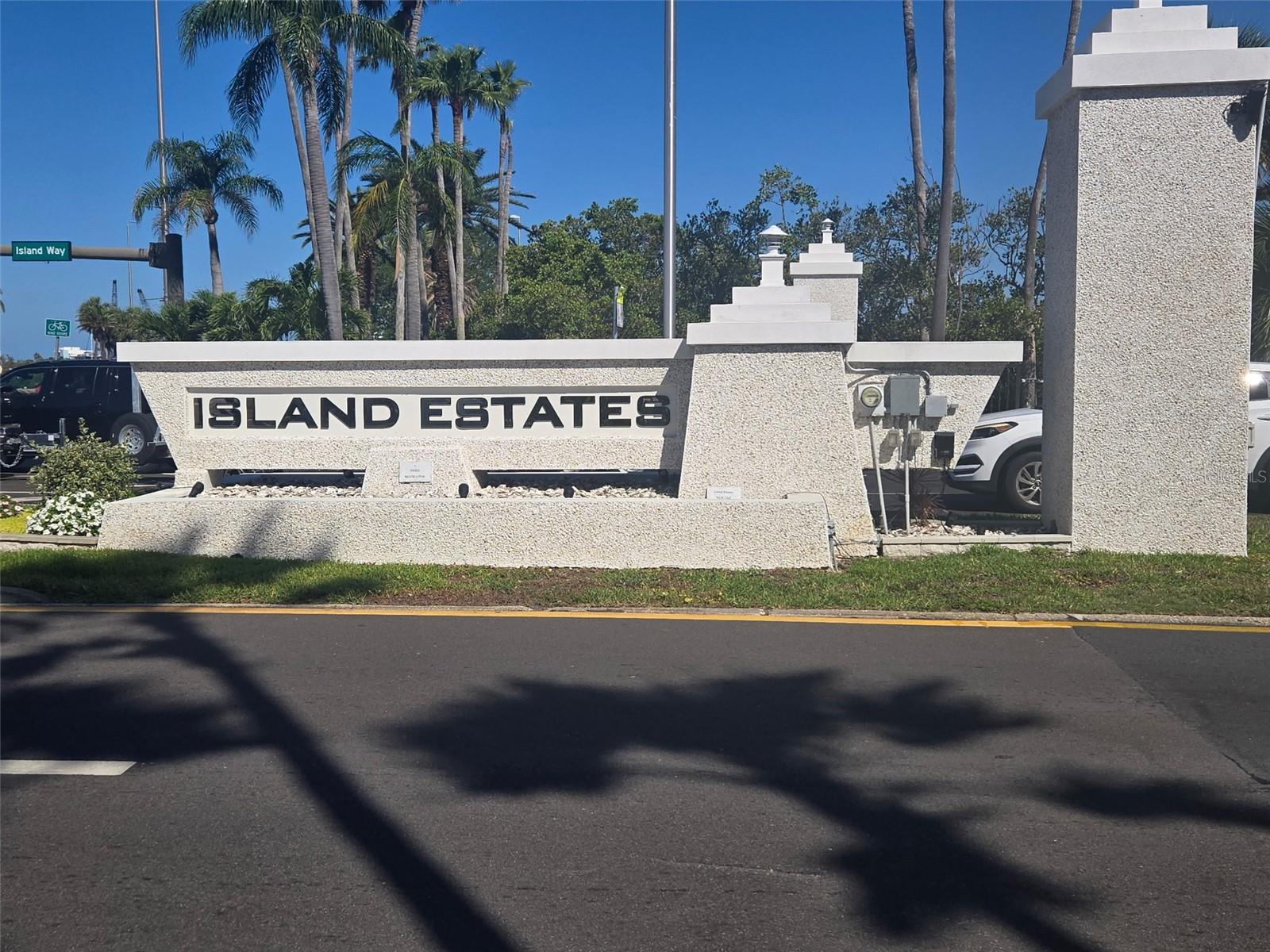 650 ISLAND WAY CONDO - Residential
