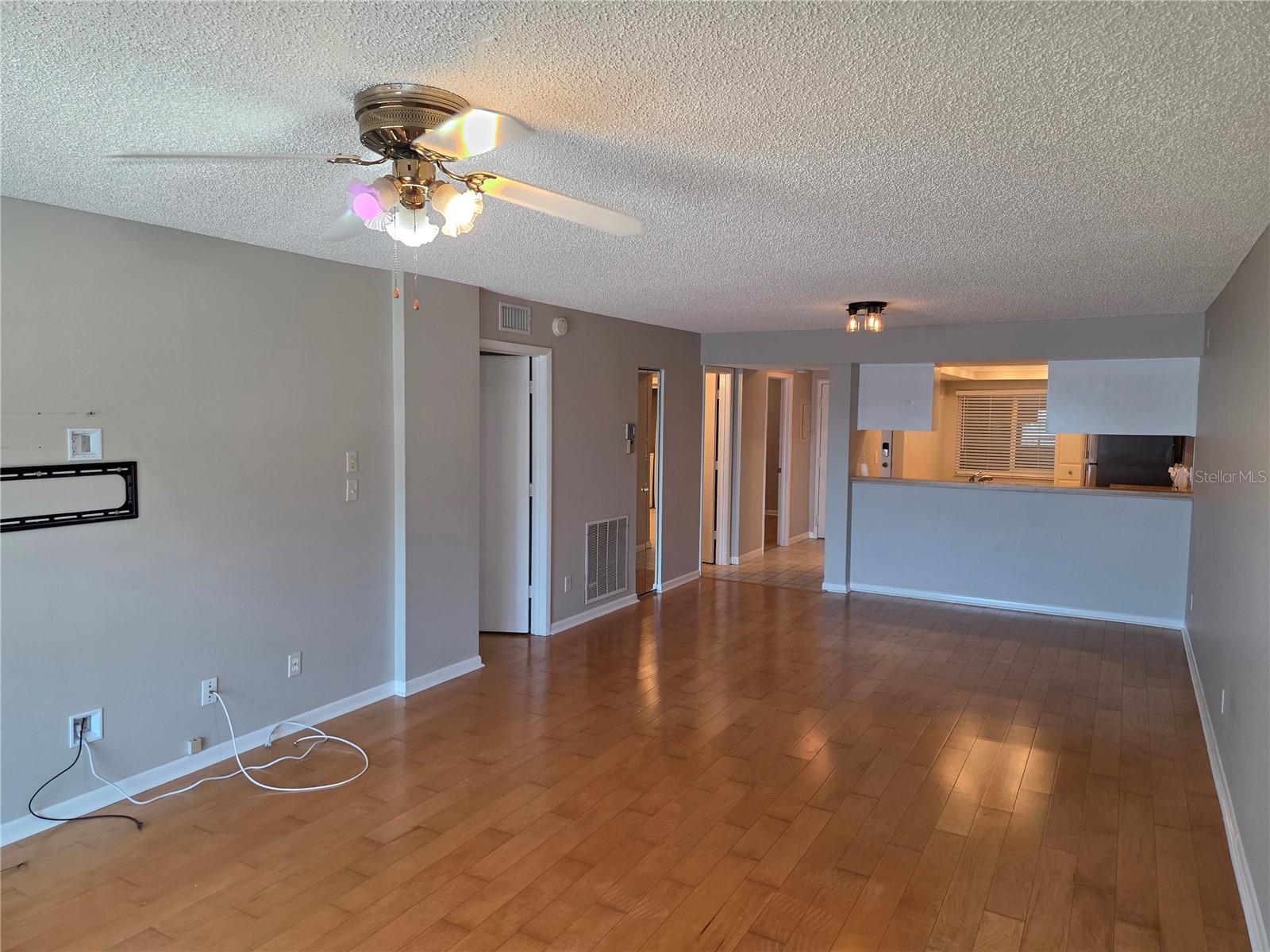 650 ISLAND WAY CONDO - Residential