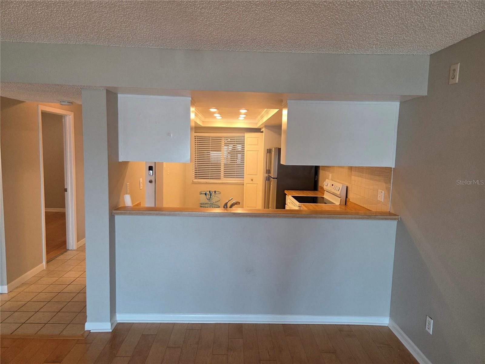 650 ISLAND WAY CONDO - Residential