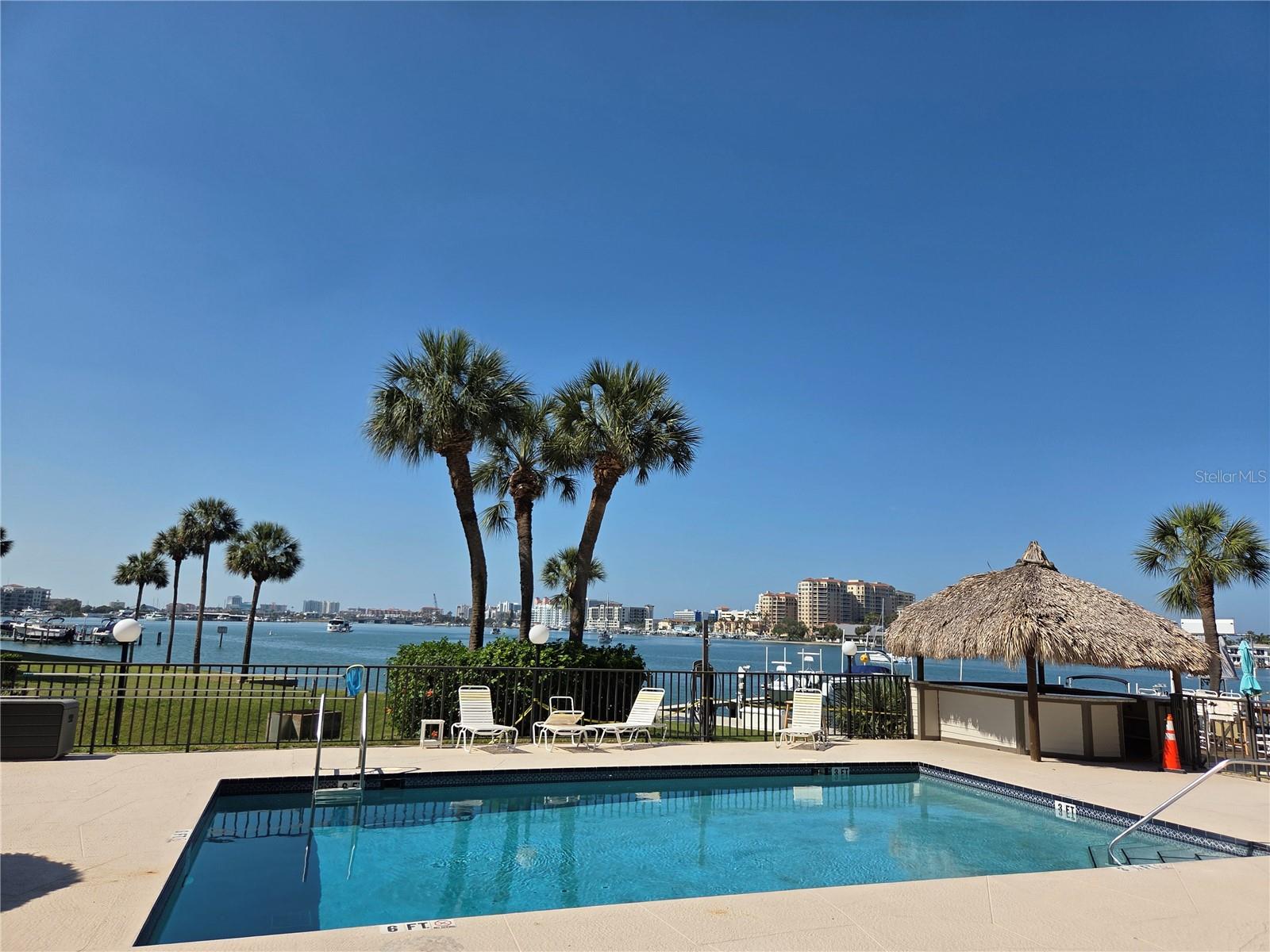650 ISLAND WAY CONDO - Residential