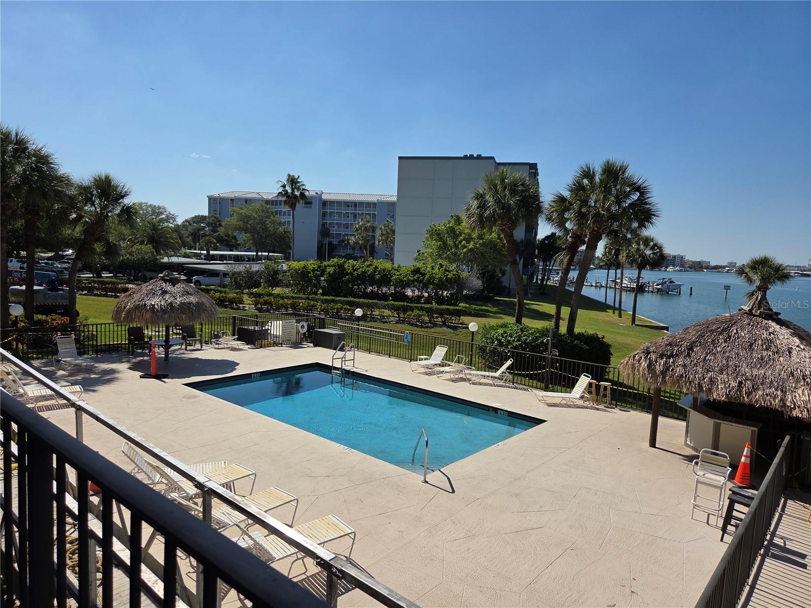 650 ISLAND WAY CONDO - Residential