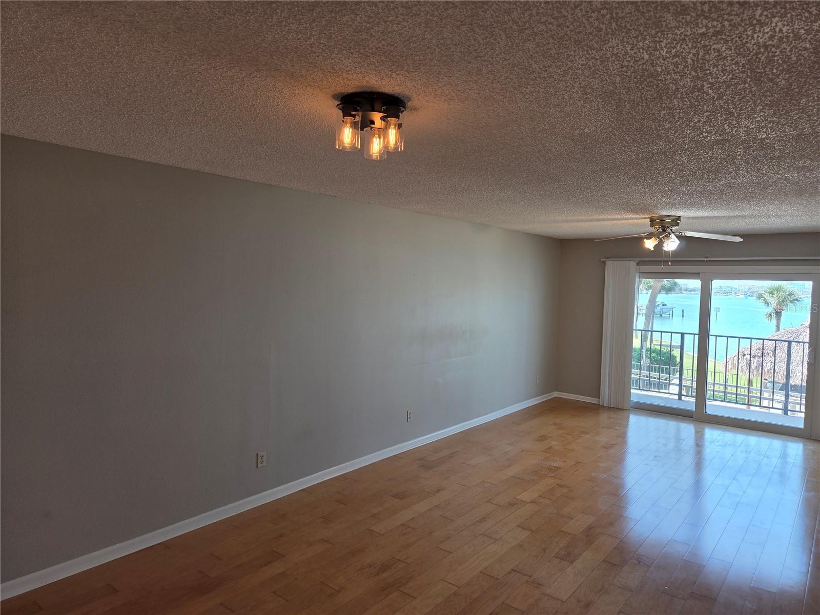 650 ISLAND WAY CONDO - Residential
