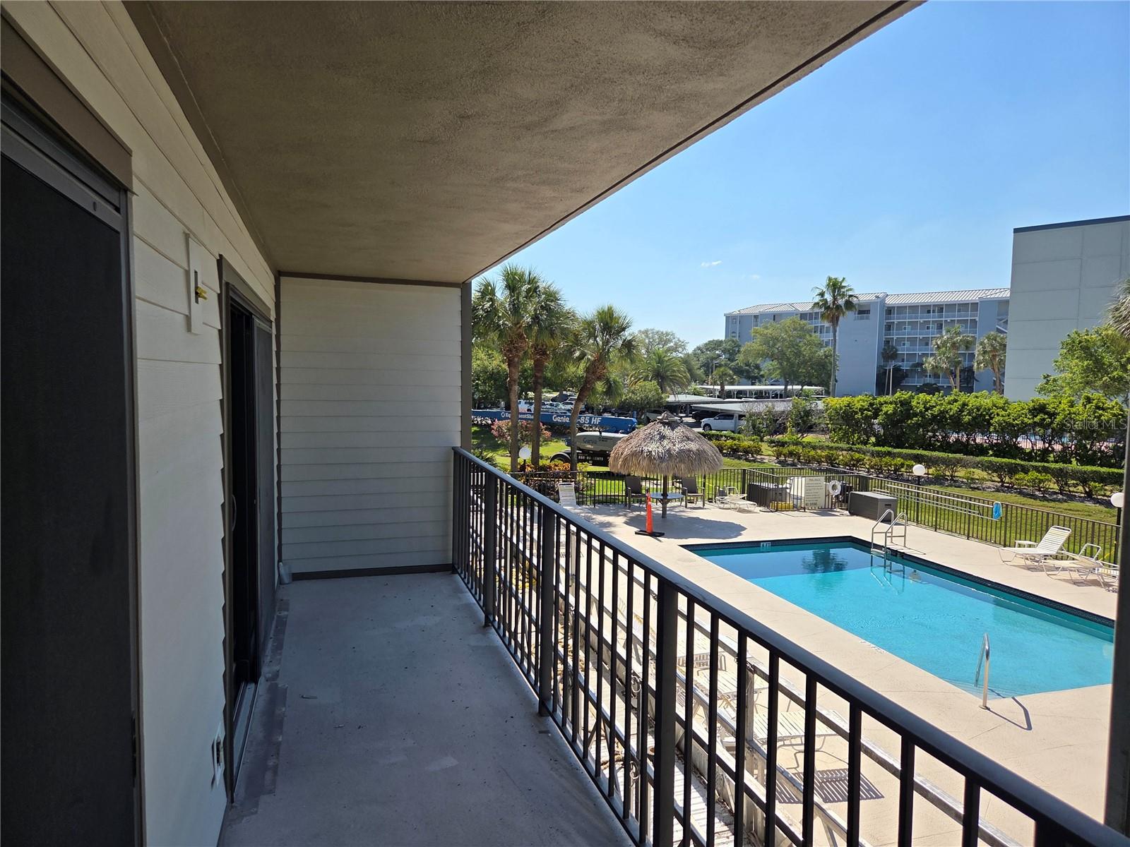 650 ISLAND WAY CONDO - Residential