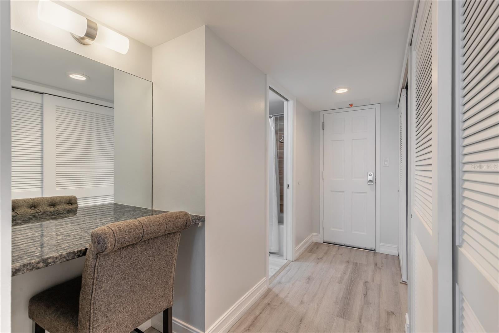 1575 OCEAN SHORE BOULEVARD J070