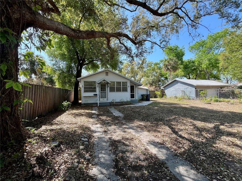 Photo of 108 W Comanche Avenue, Tampa, FL 33604 (MLS # TB8485267)