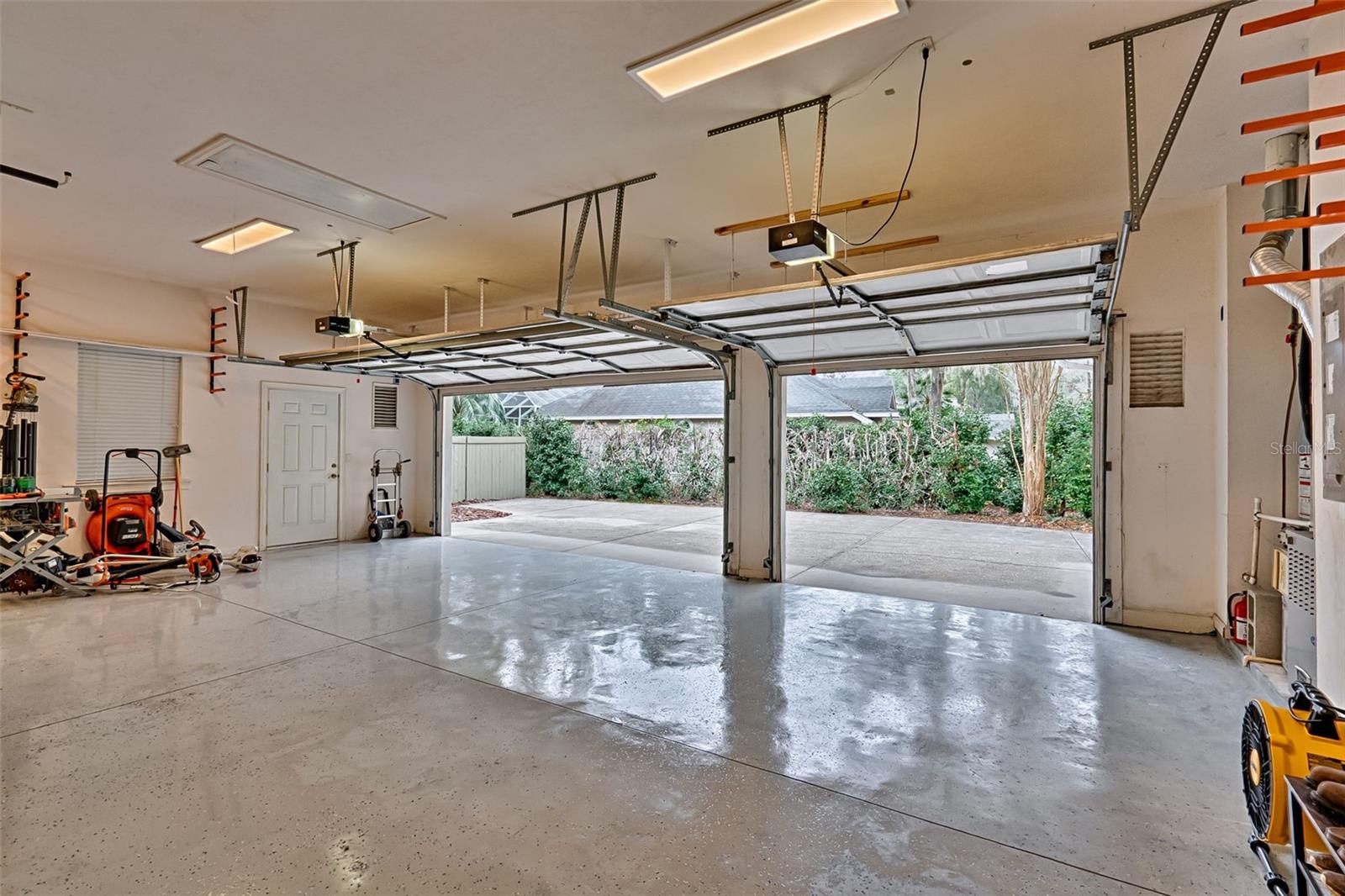 BENJAMINS GROVE - Residential