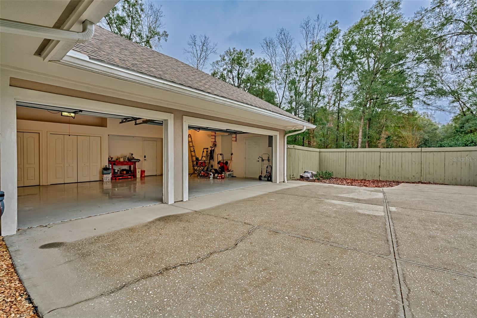 BENJAMINS GROVE - Residential