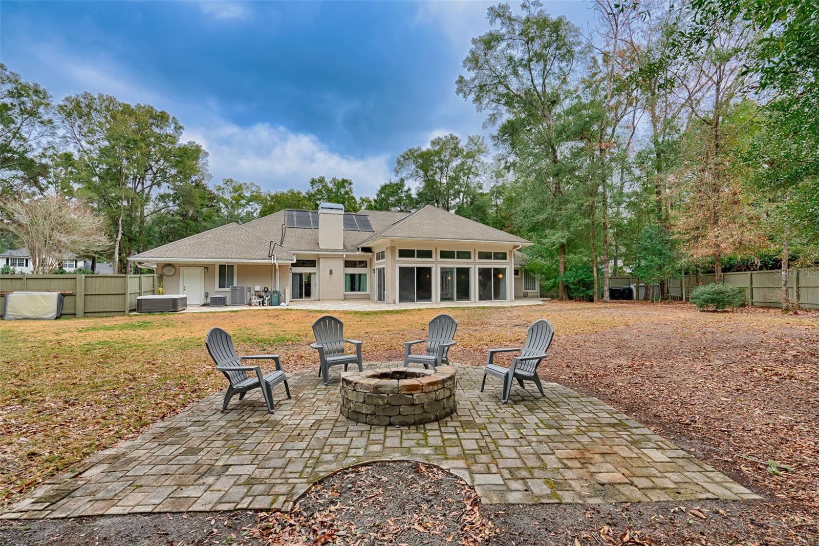 BENJAMINS GROVE - Residential