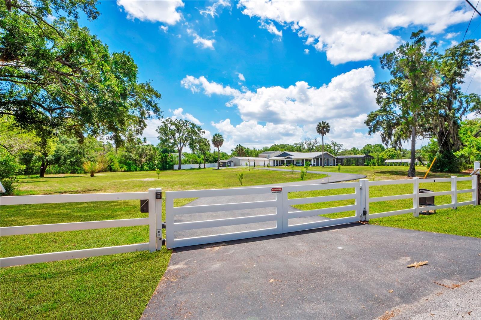 ACREAGE - Residential