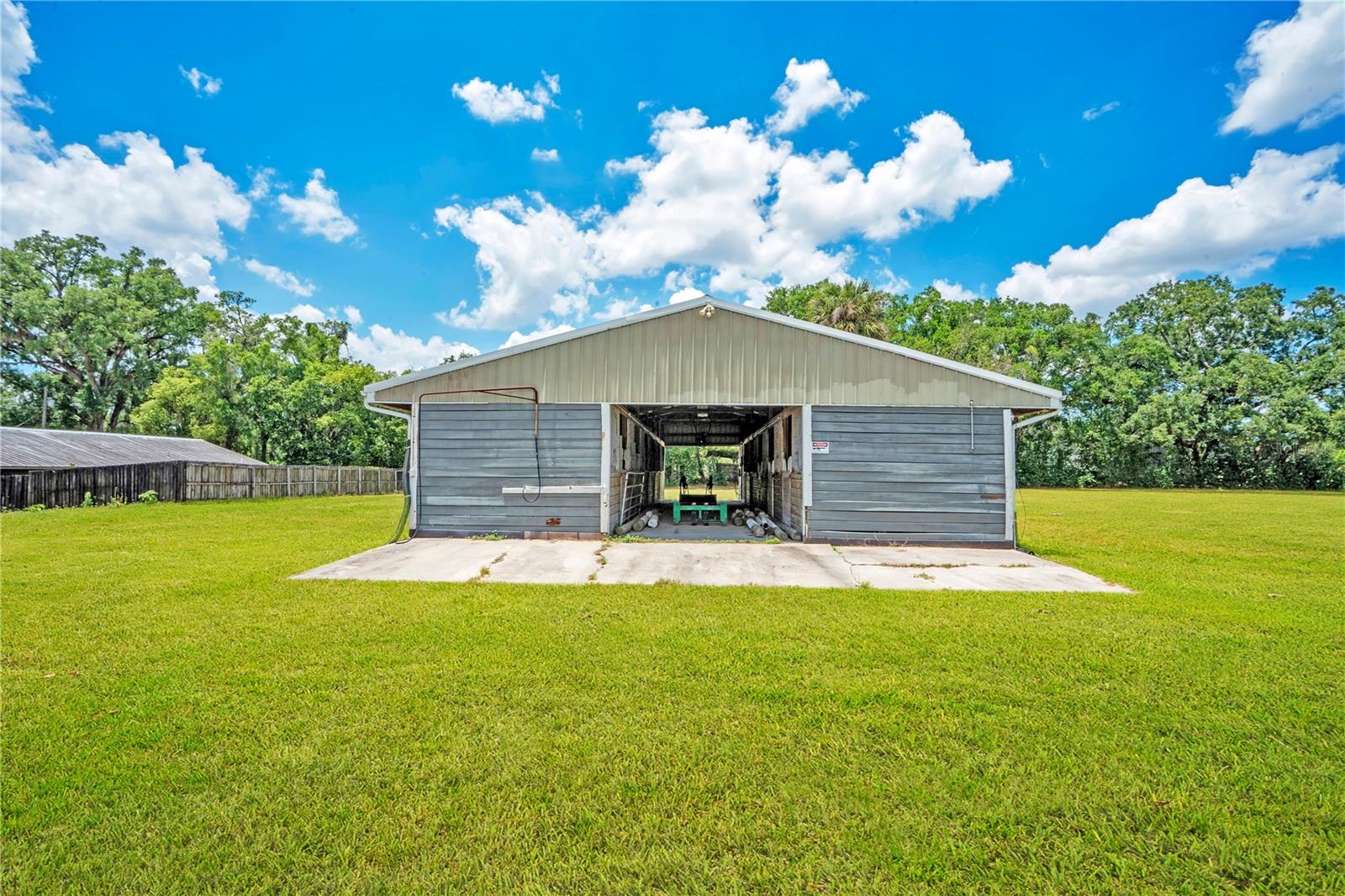 ACREAGE - Residential