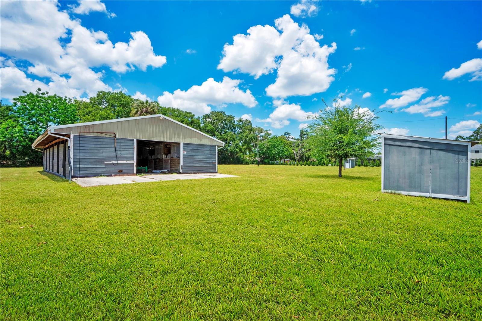 ACREAGE - Residential
