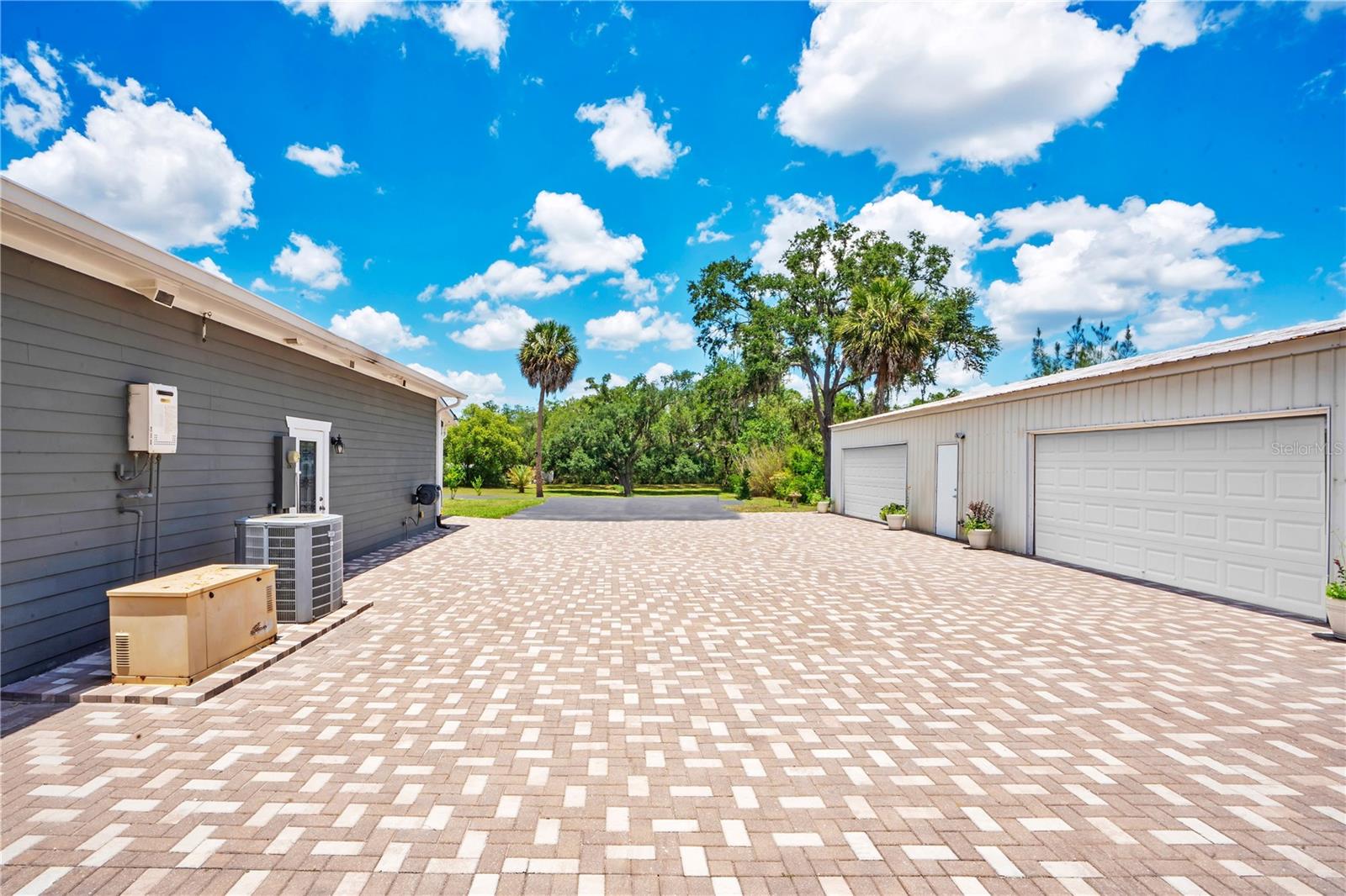 ACREAGE - Residential