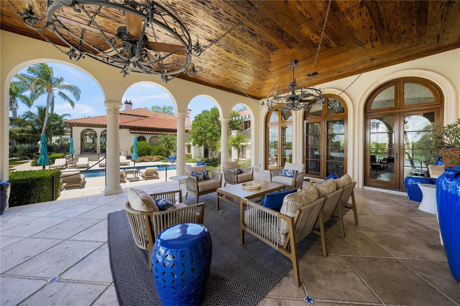 SAINT ARMANDS DIV JOHN RINGLING ESTATES - Residential