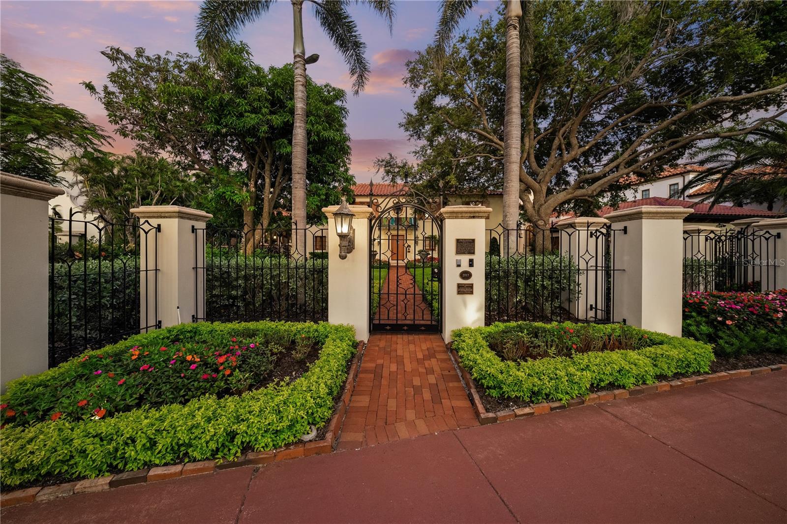 SAINT ARMANDS DIV JOHN RINGLING ESTATES - Residential
