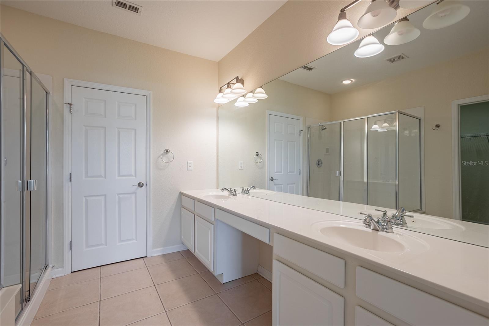 PROMENADES AT BELLA TRAE P5 - Residential Lease