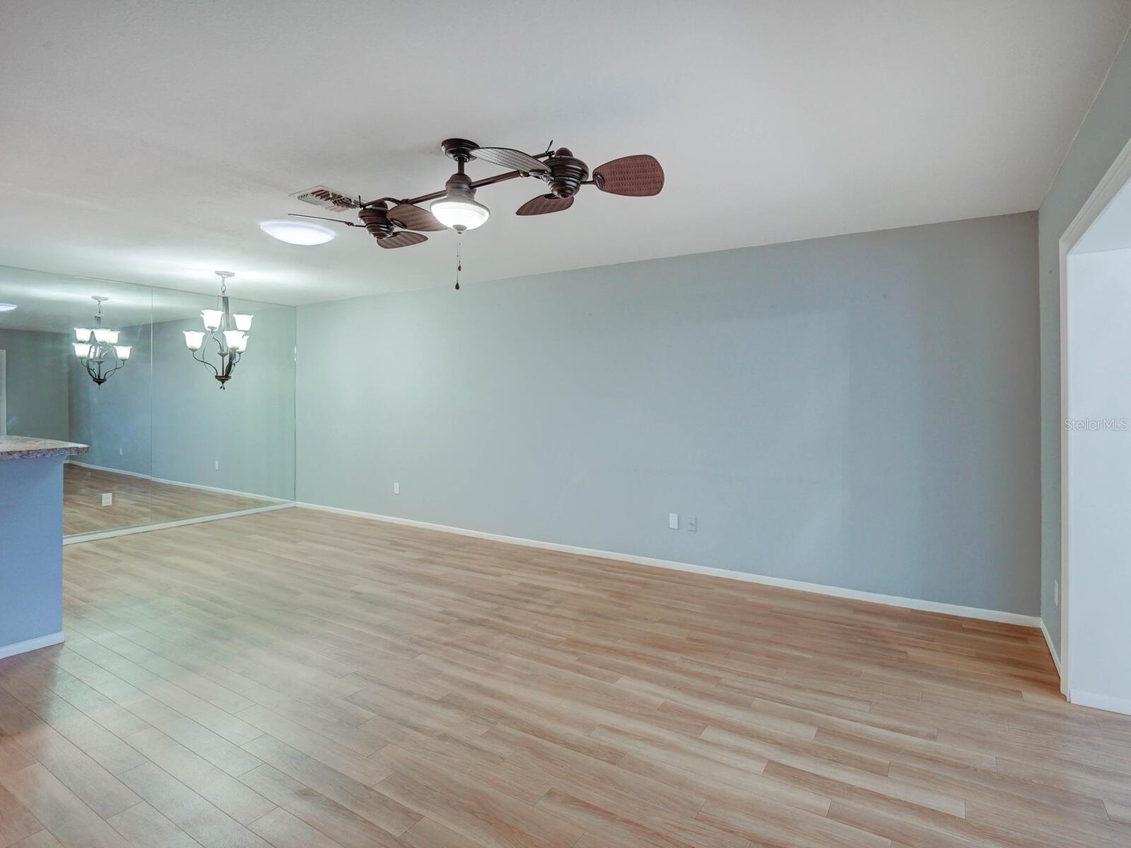 SCOTSDALE CLUSTER CONDO - Residential