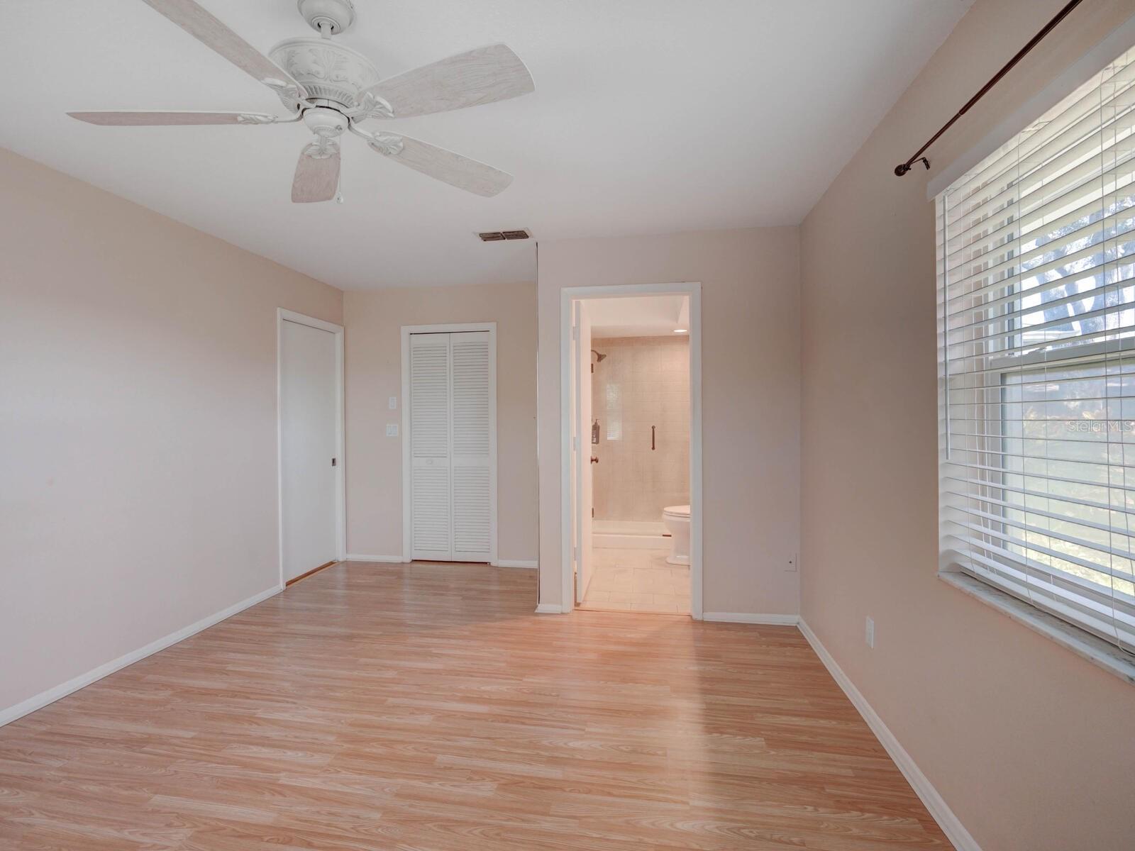 SCOTSDALE CLUSTER CONDO - Residential