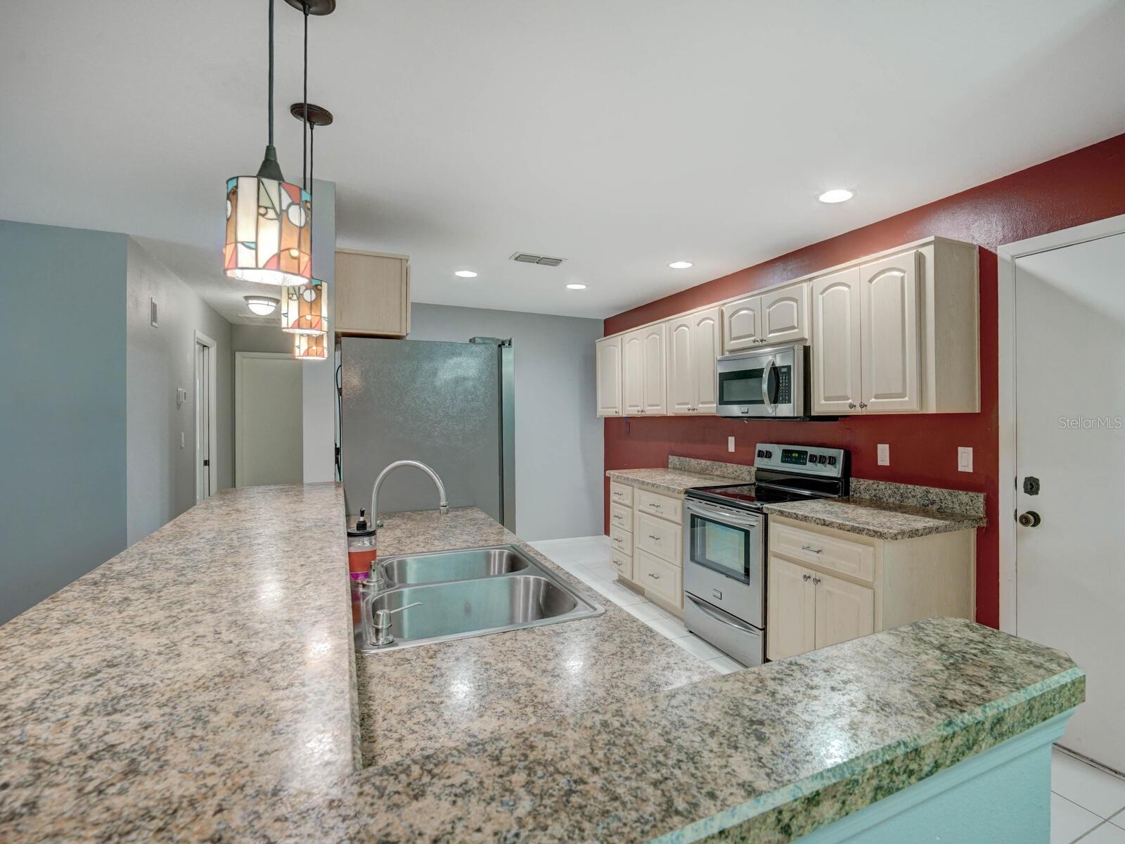 SCOTSDALE CLUSTER CONDO - Residential