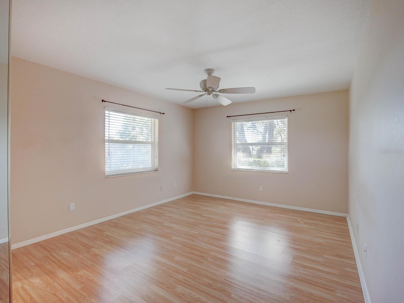 SCOTSDALE CLUSTER CONDO - Residential