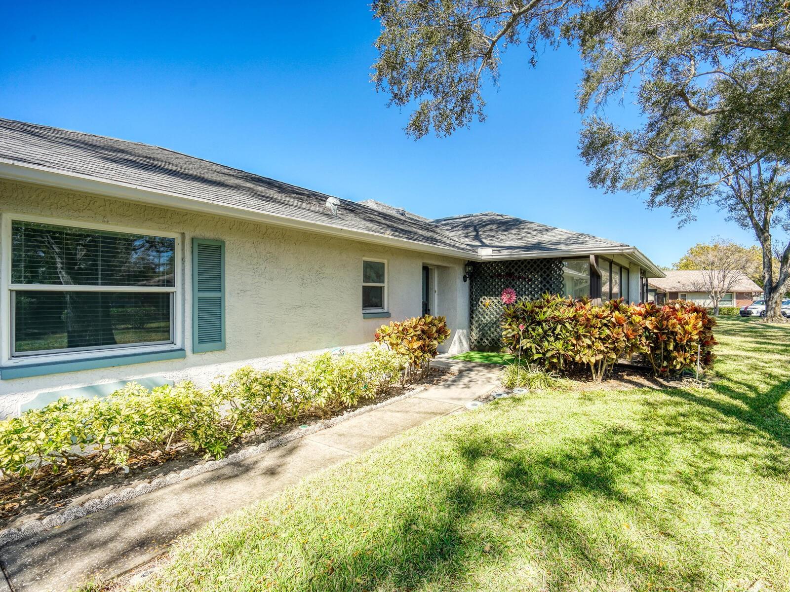 SCOTSDALE CLUSTER CONDO - Residential