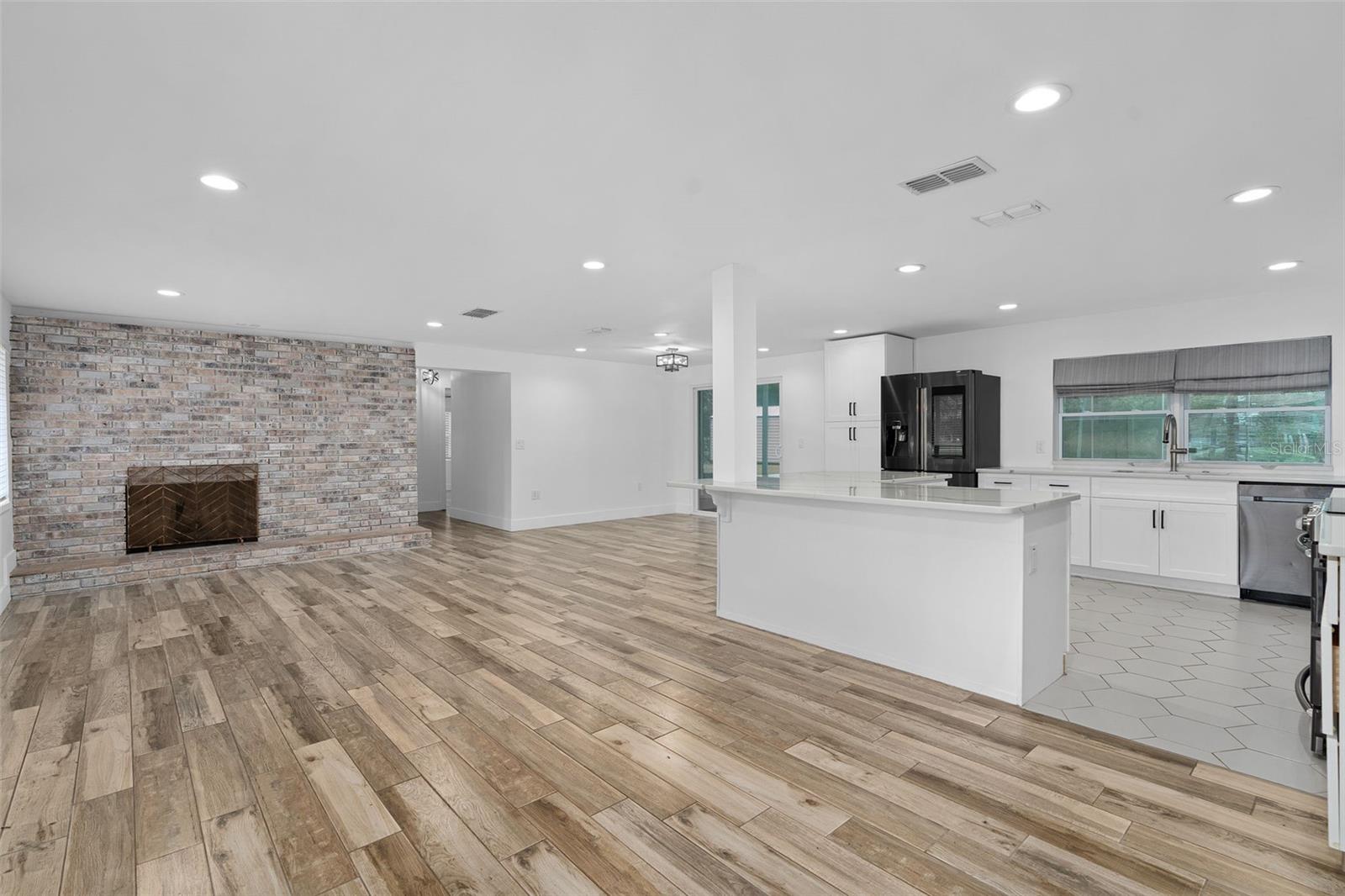 1130 W LAKE BRANTLEY ROAD