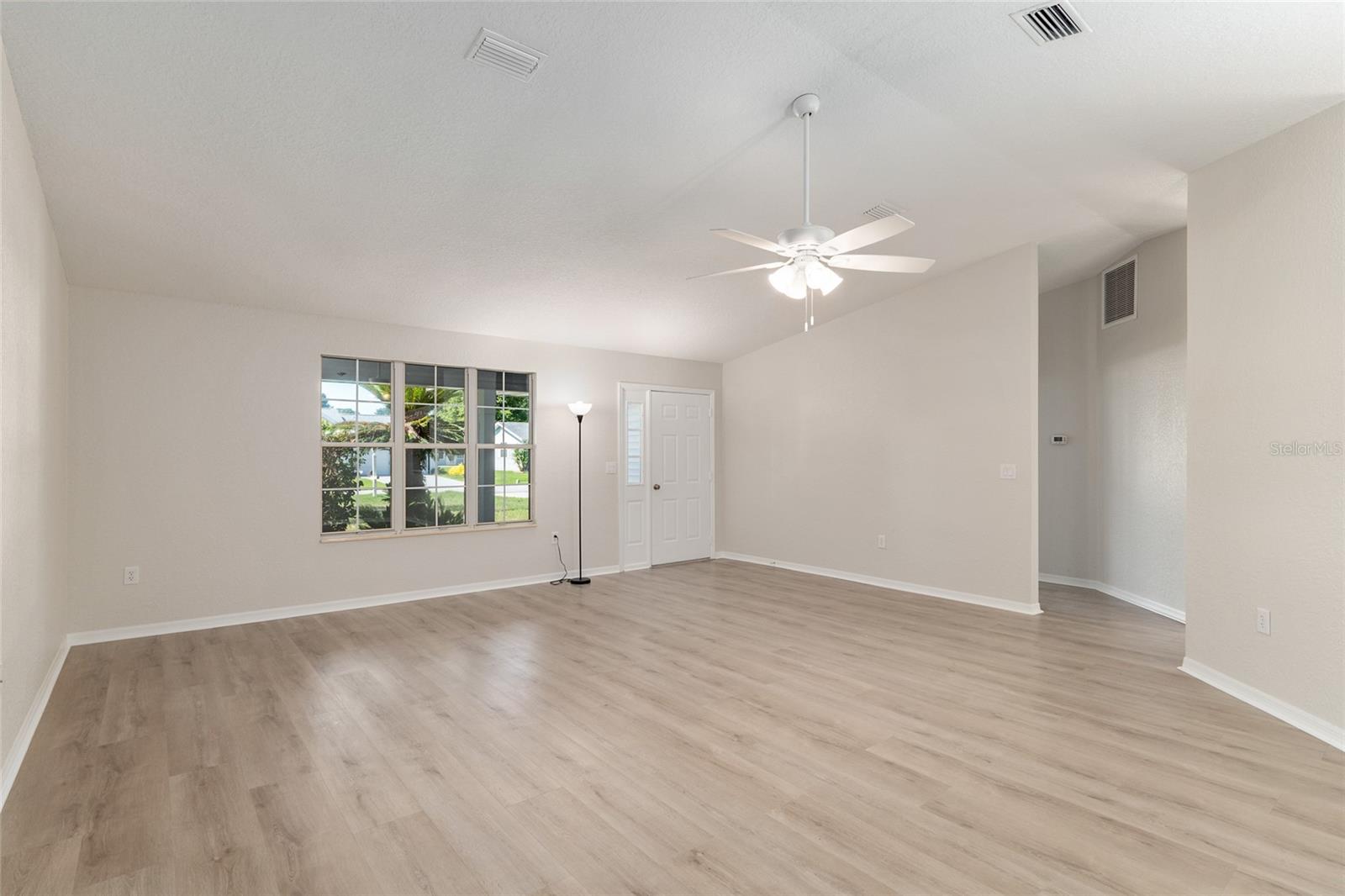 OAK RUN - Residential
