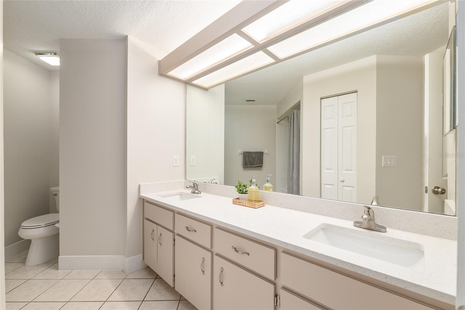 OAK RUN - Residential