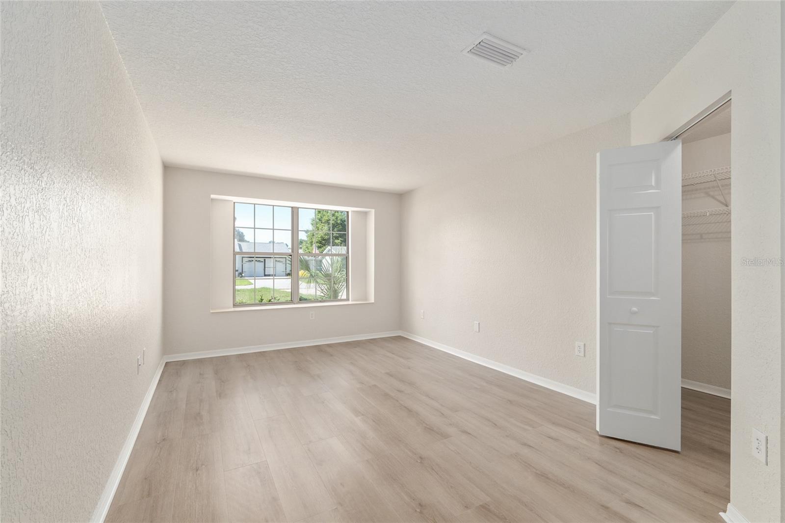 OAK RUN - Residential