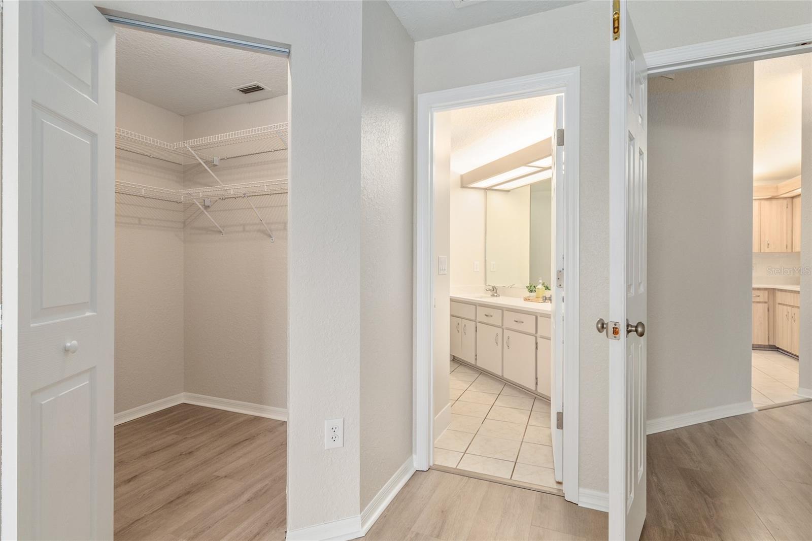 OAK RUN - Residential