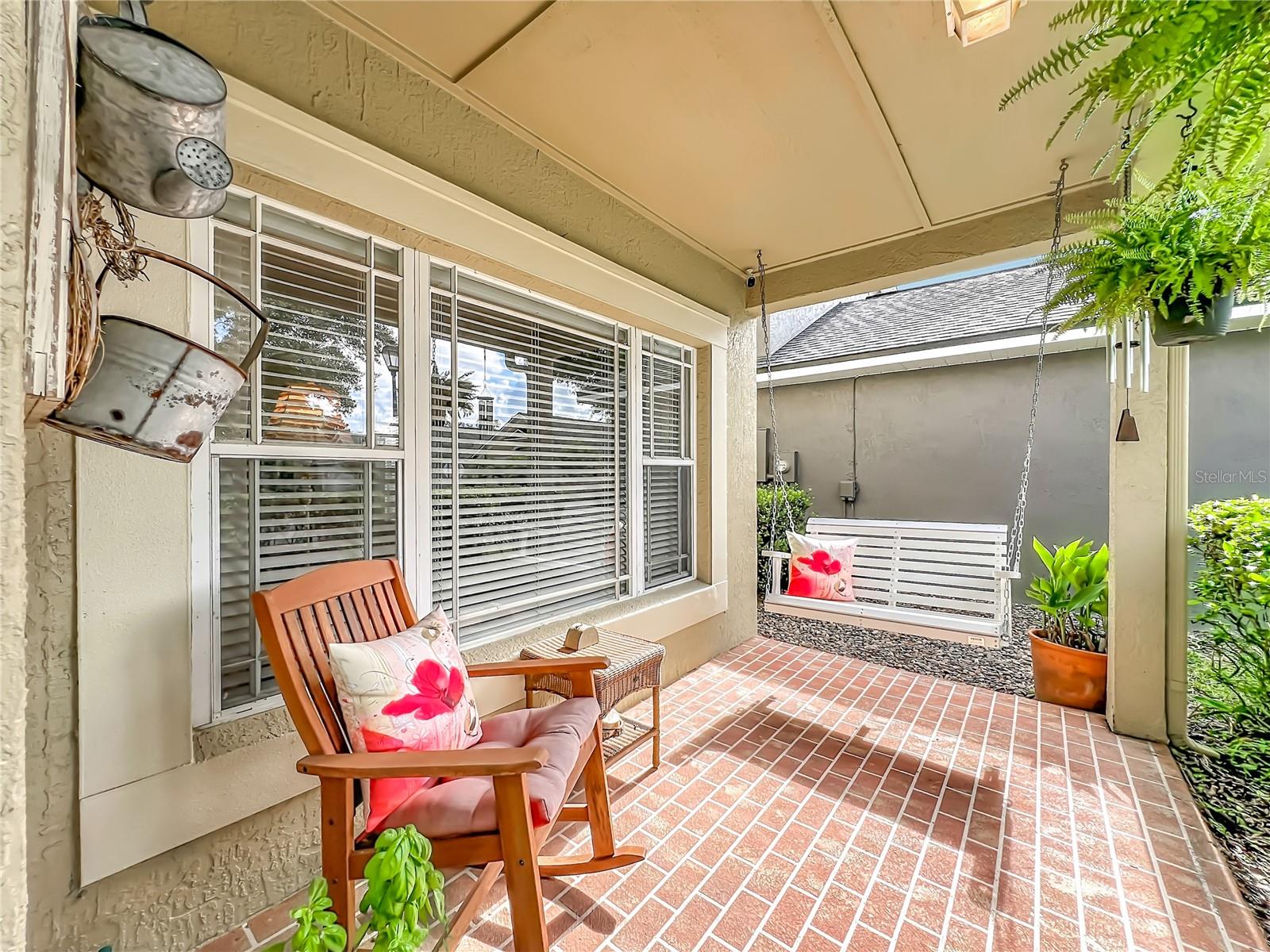 1610 FOX GLEN COURT