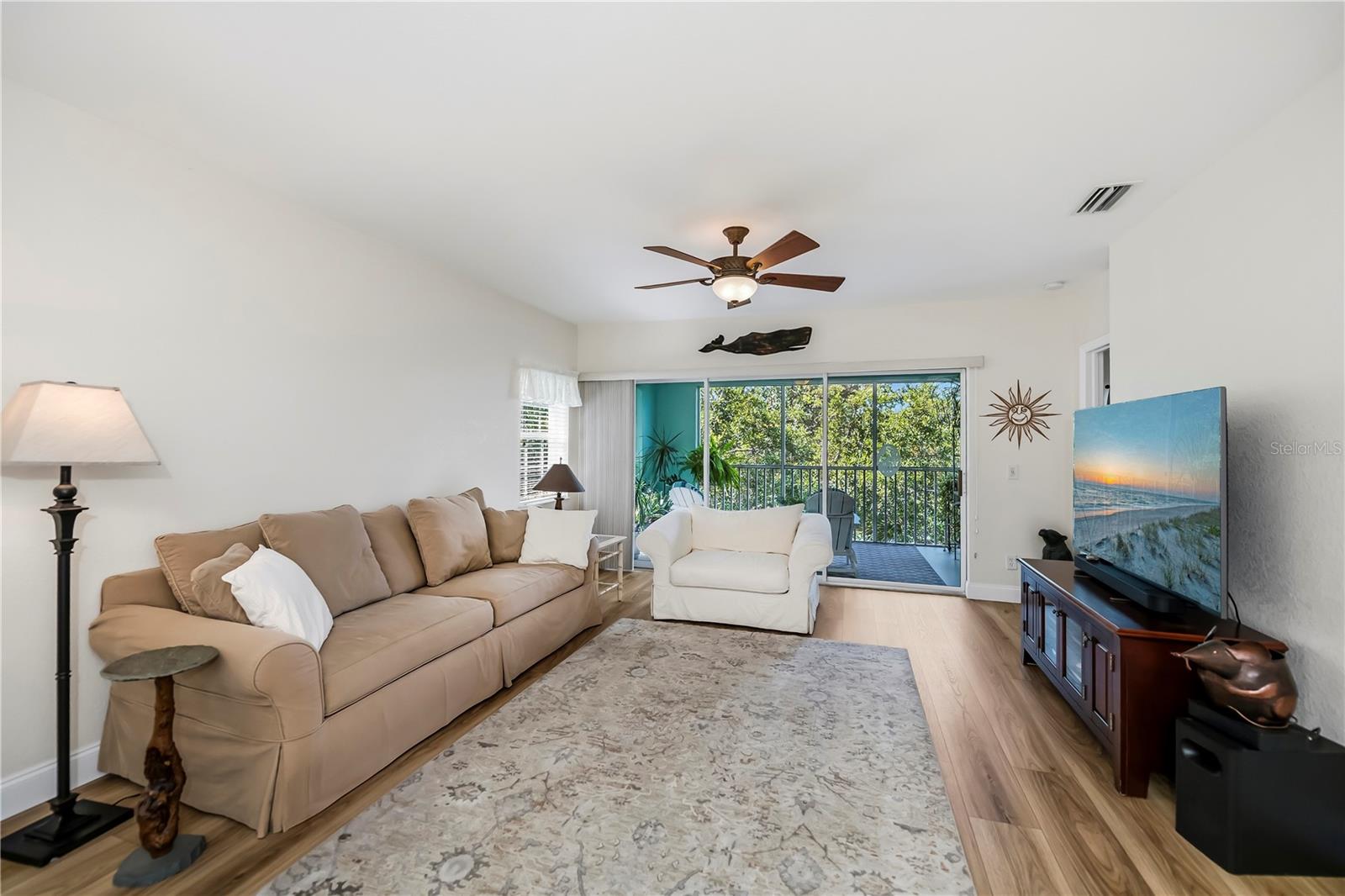 HERITAGE OAK PARK-WATERSIDE CLUB 04 AT HERITAGE - Residential