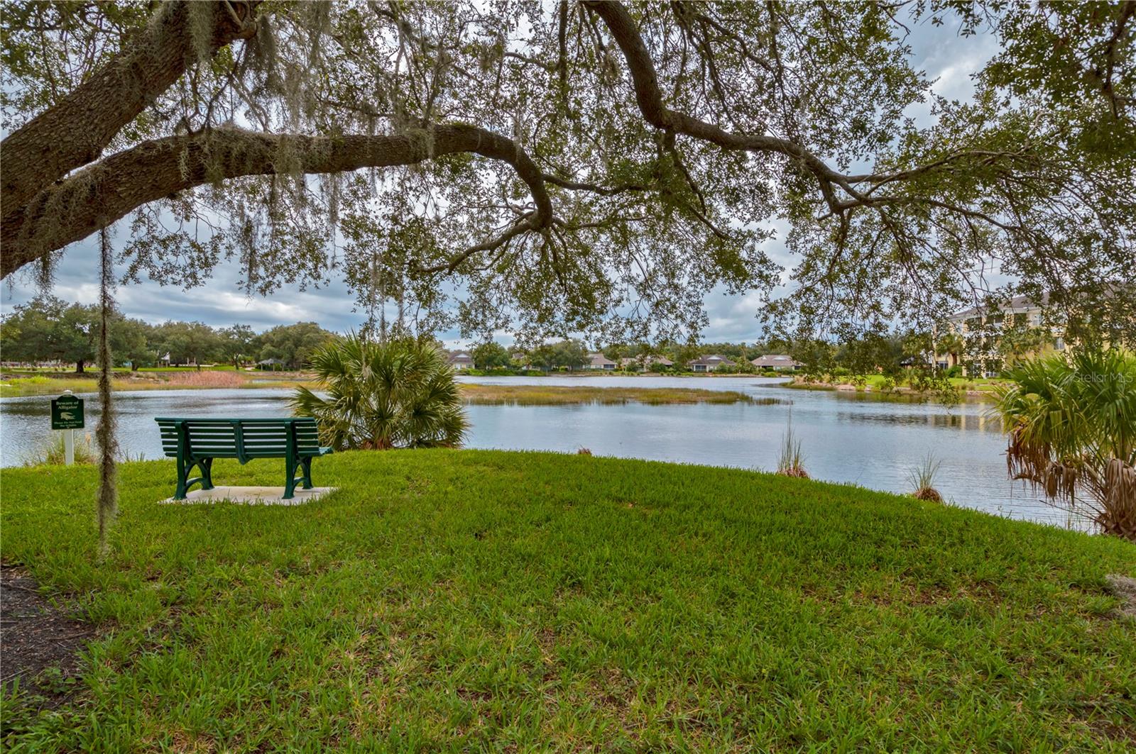 HERITAGE OAK PARK-WATERSIDE CLUB 04 AT HERITAGE - Residential