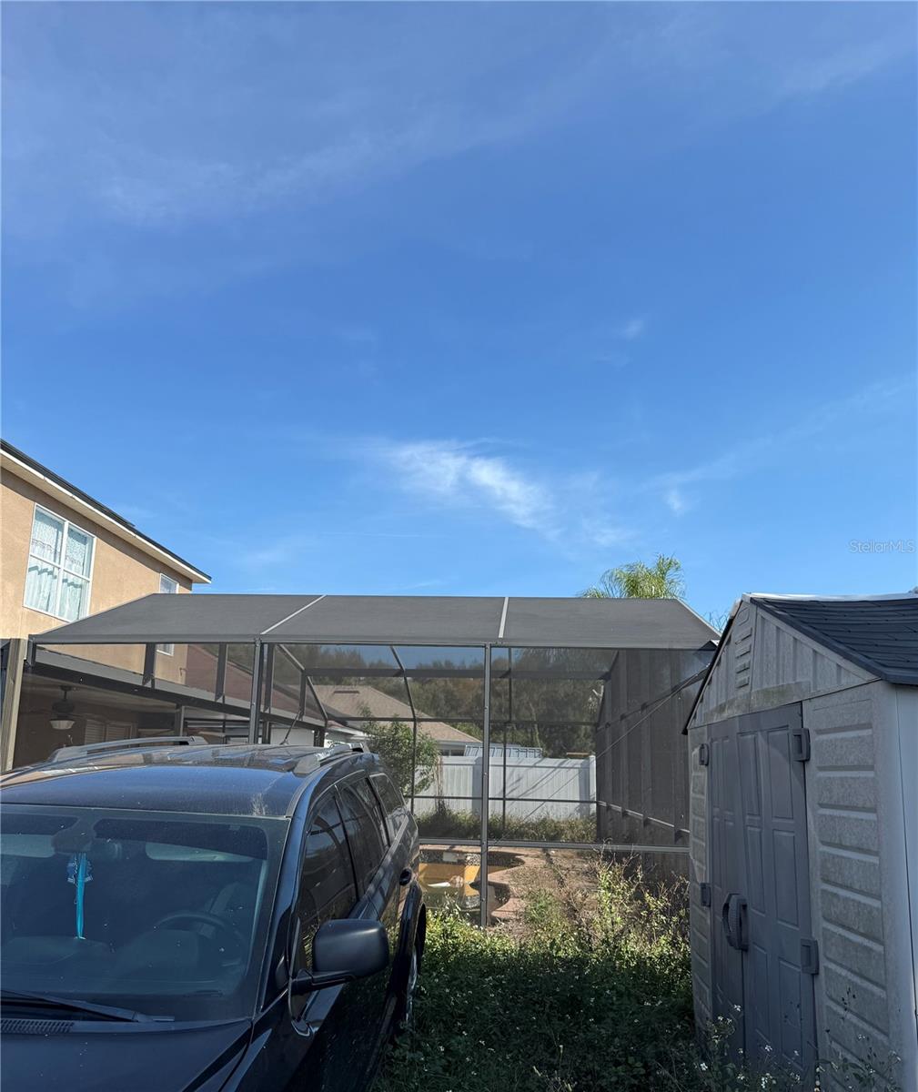 EMERALD POINTE - Residential