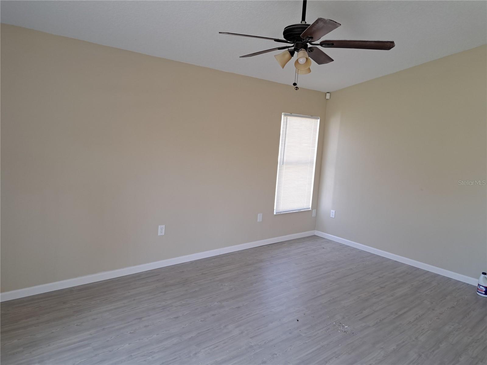 PEBBLE POINTE UNIT 02 - Residential Lease