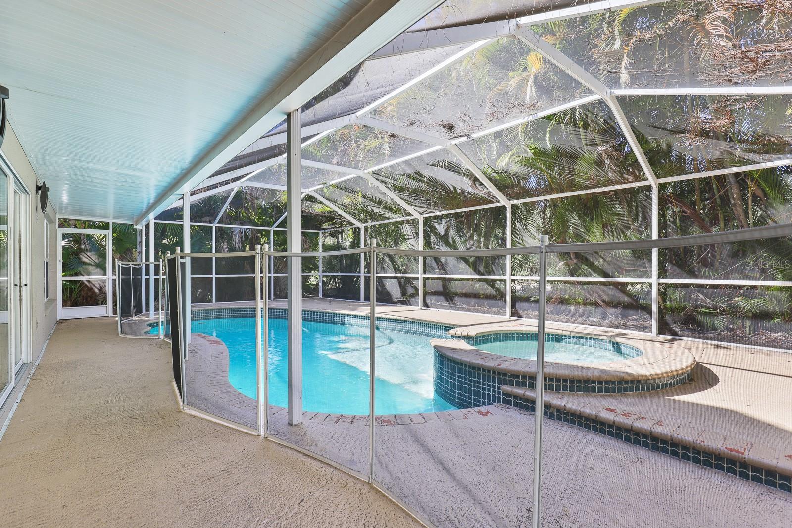 CALUSA TRACE UNIT 13 - Residential