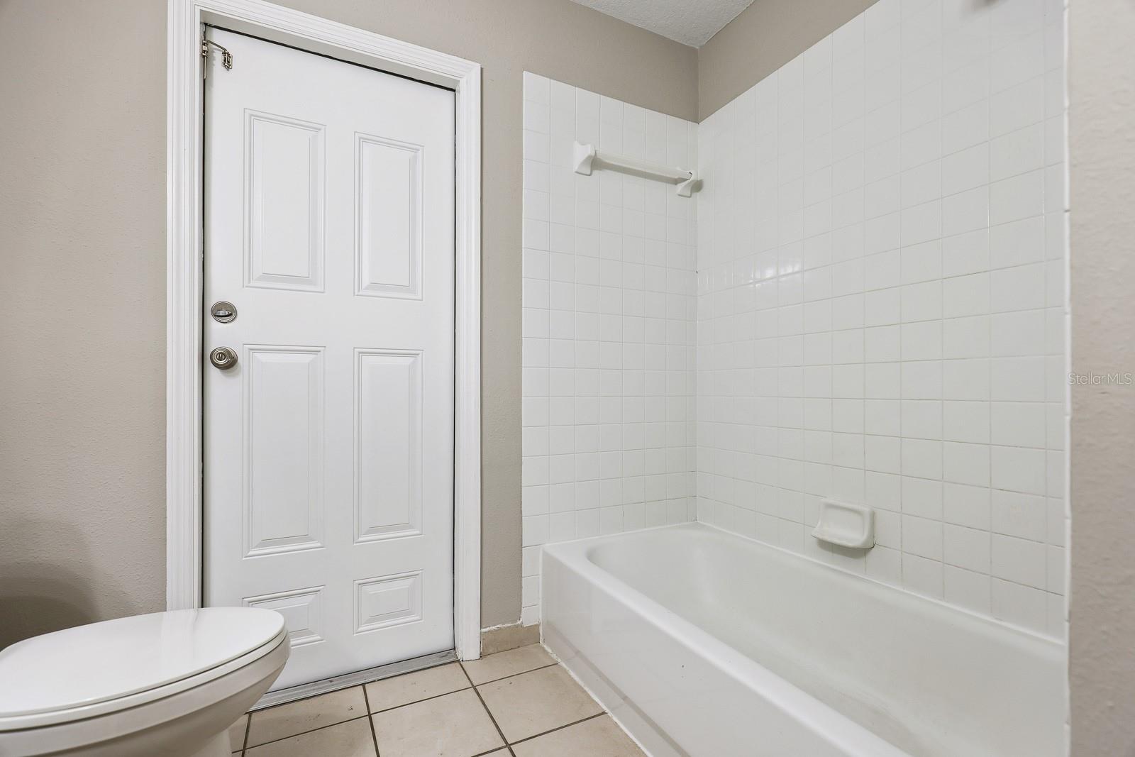 CALUSA TRACE UNIT 13 - Residential