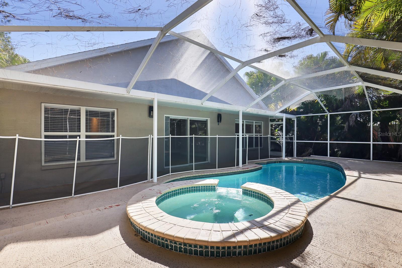 CALUSA TRACE UNIT 13 - Residential