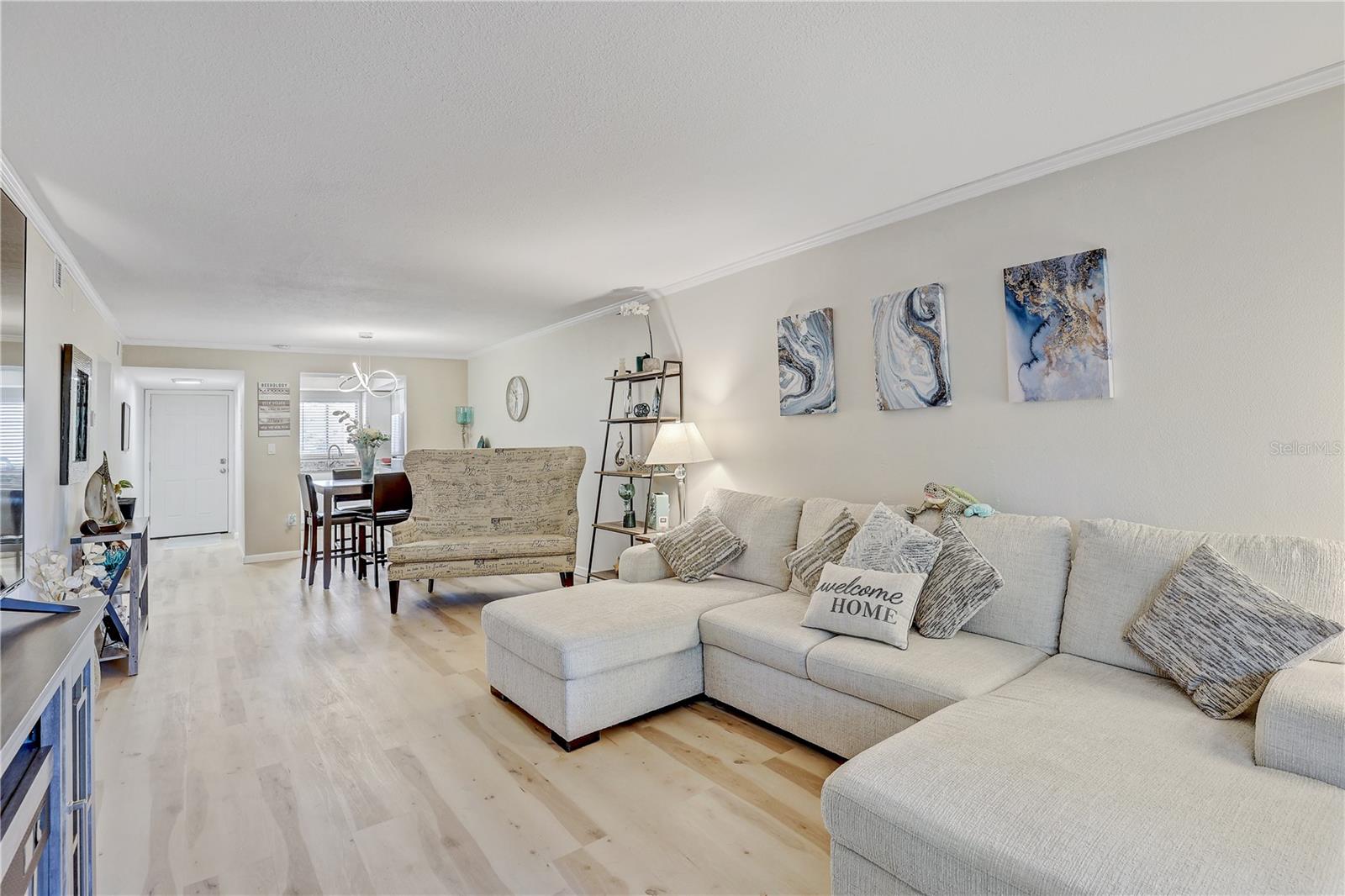 BAYSHORE ON THE LAKE APTS II SEC 3 - Residential