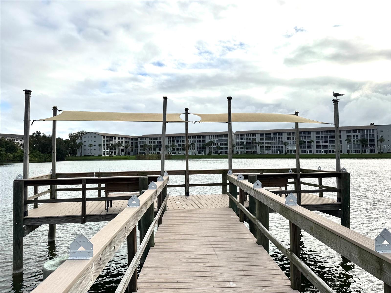 BAYSHORE ON THE LAKE APTS II SEC 3 - Residential