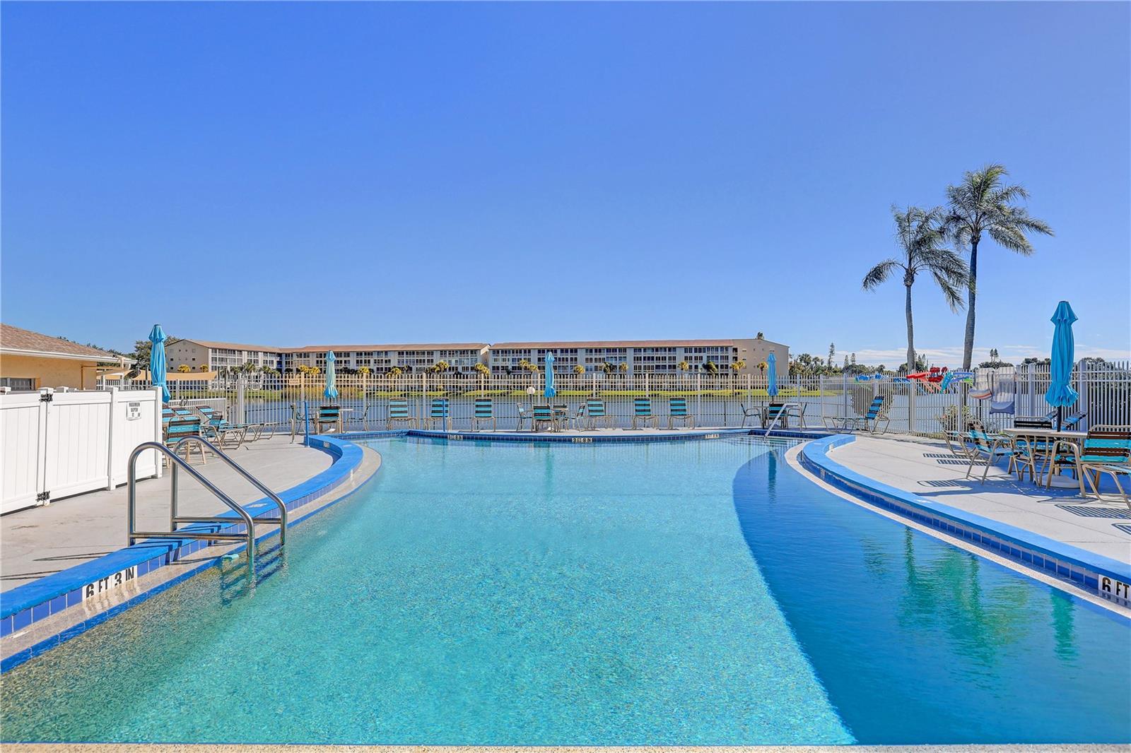 BAYSHORE ON THE LAKE APTS II SEC 3 - Residential