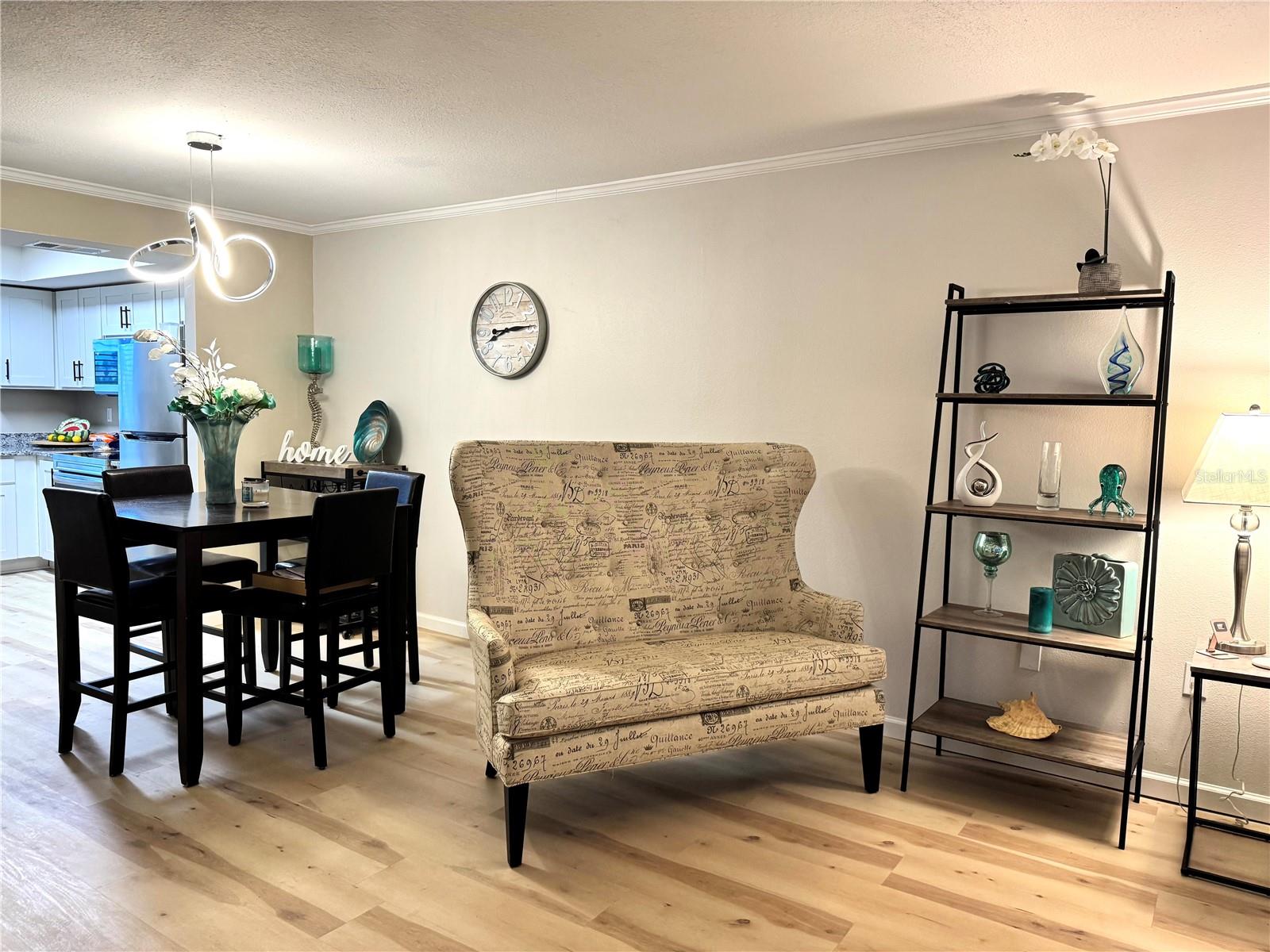 BAYSHORE ON THE LAKE APTS II SEC 3 - Residential