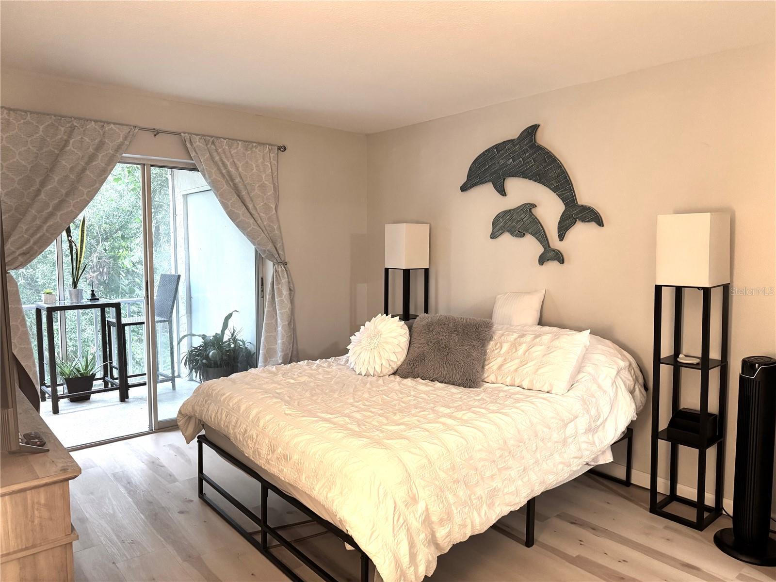 BAYSHORE ON THE LAKE APTS II SEC 3 - Residential