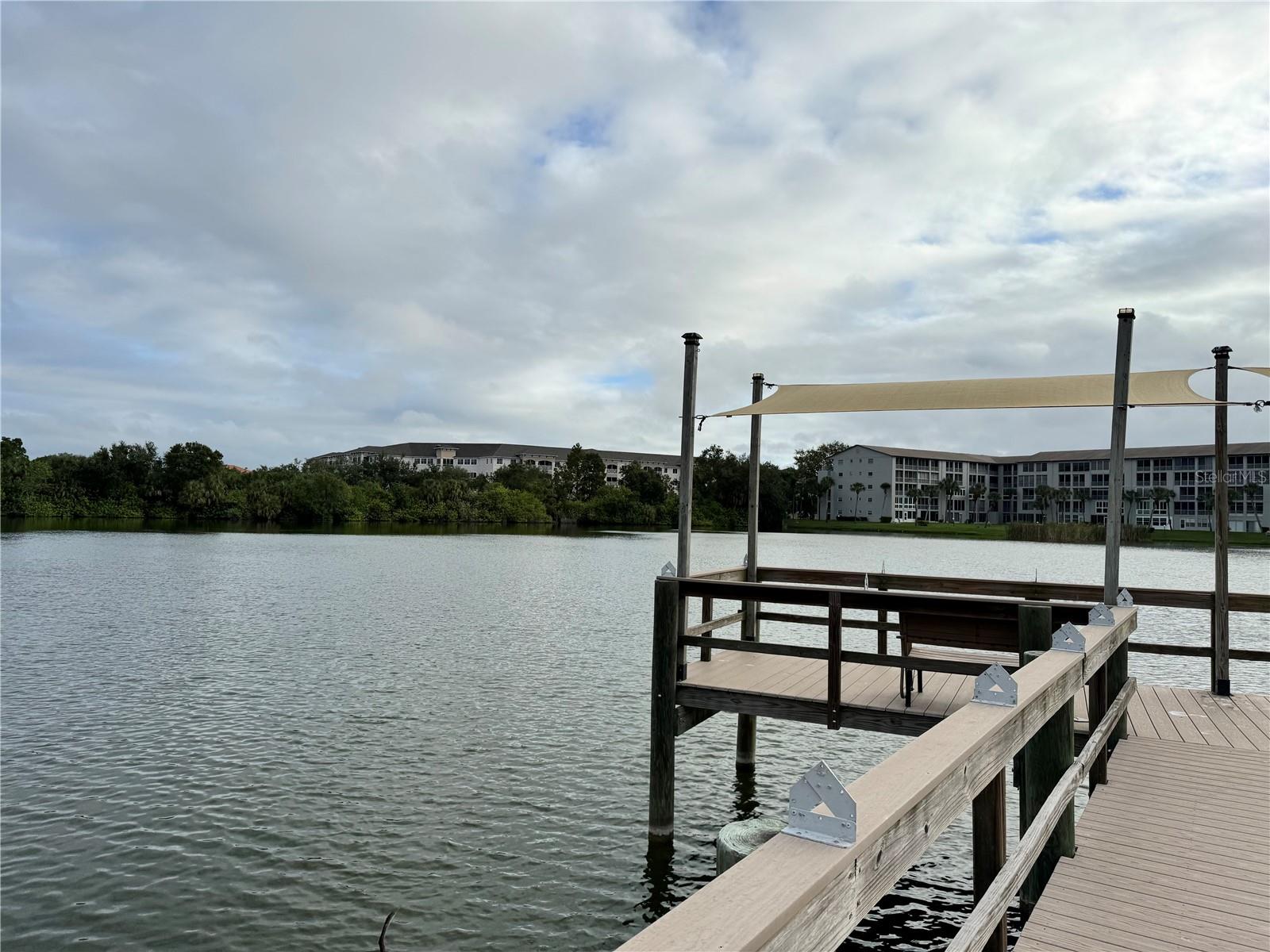 BAYSHORE ON THE LAKE APTS II SEC 3 - Residential